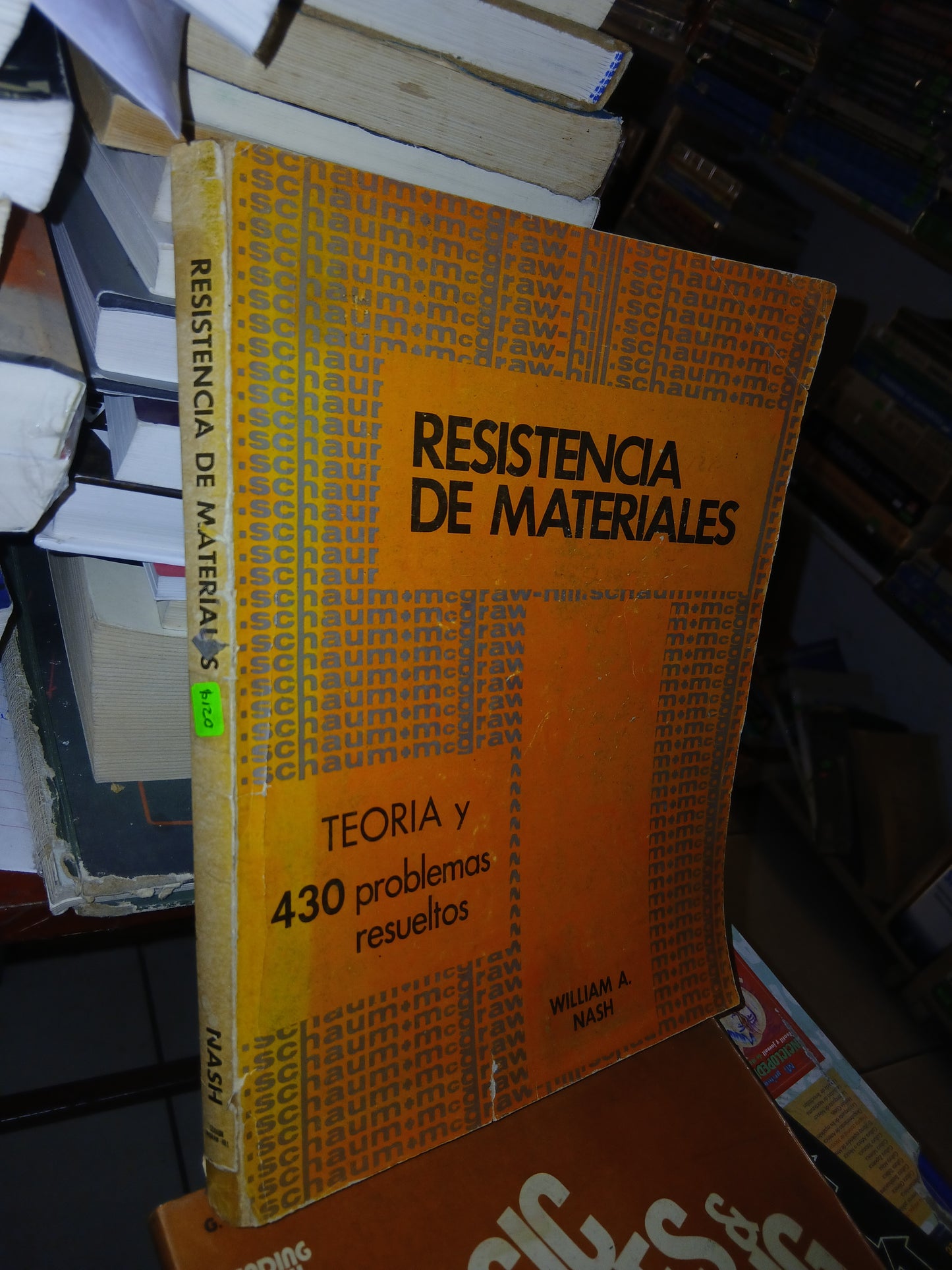 RESISTENCIA DE MATERIALES POR WILLIAM A. NASH USADO INGENIERIA LITERARIO 207