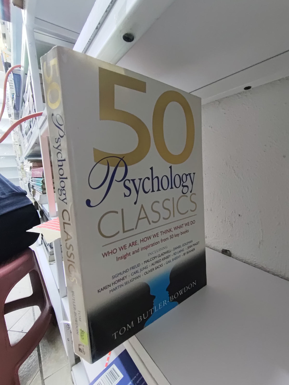 50 PSYCHOLOGY CLASSICS POR TOM BUTLER USADO IDIOMAS JUAREZ 515