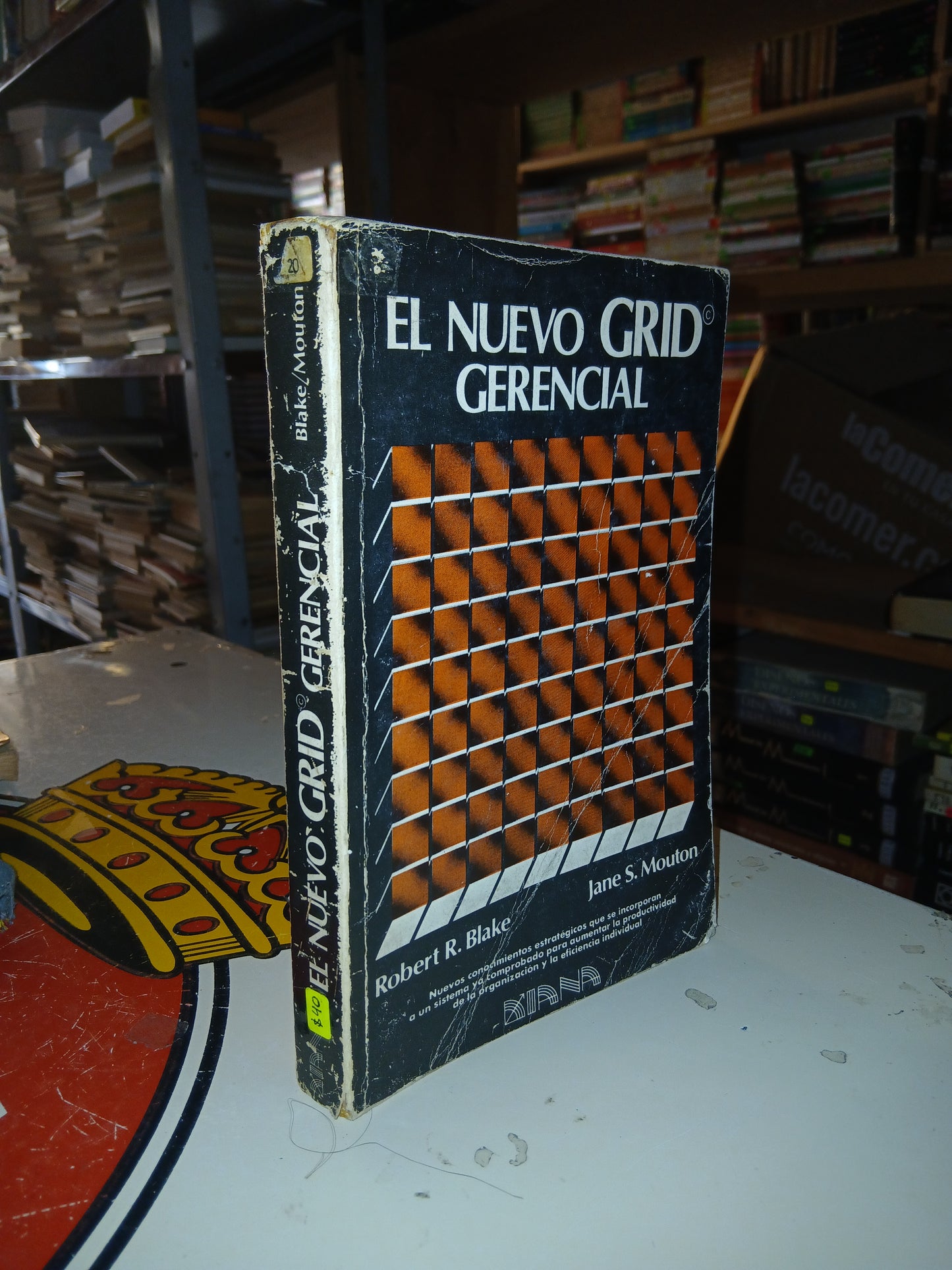 EL NUEVO GRID GERENCIAL POR ROBERT R. BLAKE Y JANE S. MOUTON USADO ADMINISTRACIÓN LITERARIO 207