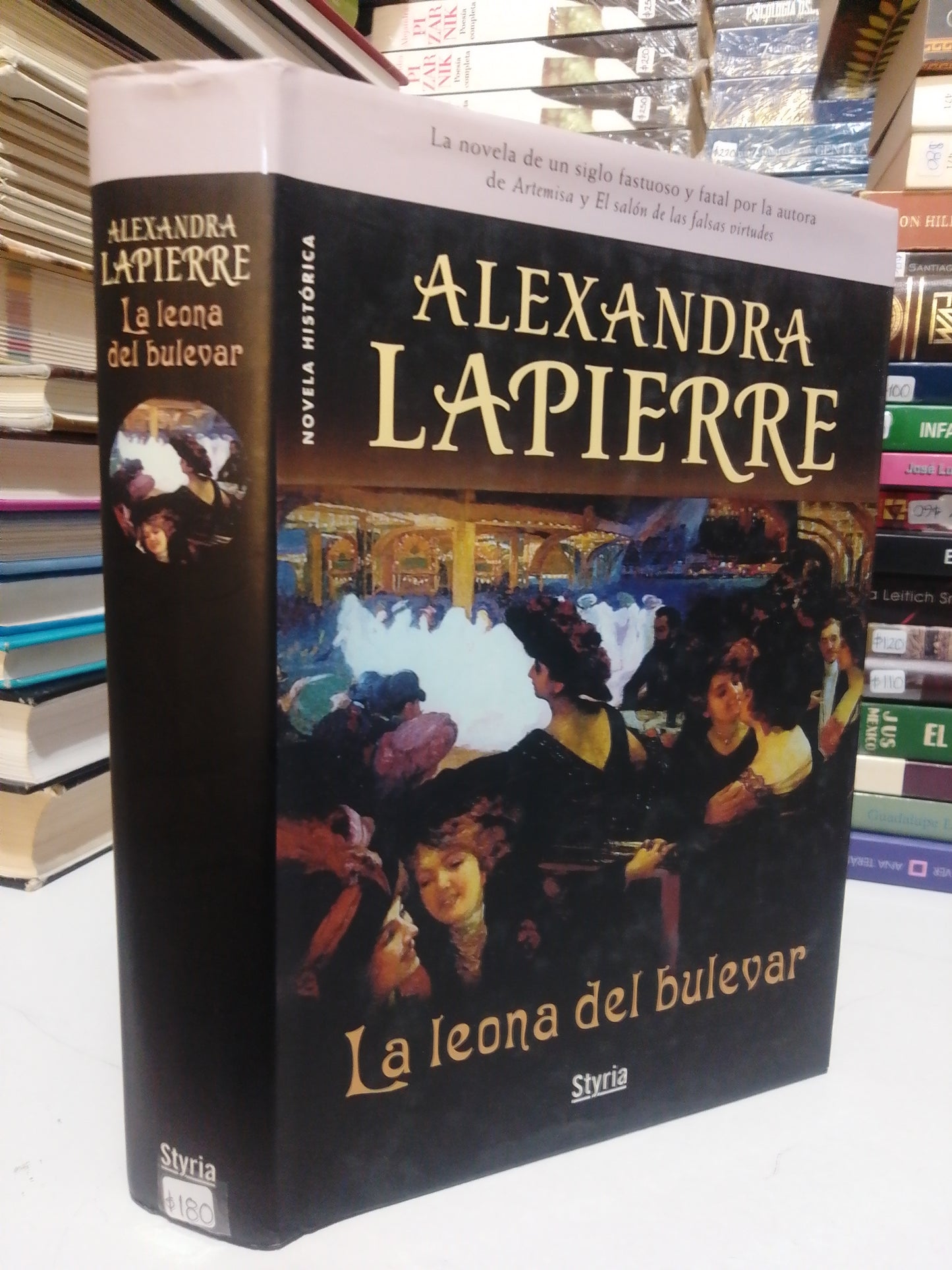 LA LEONA DEL BULEVAR POR ALEXANDRA LAPIERRE USADO NOVELA JUÁREZ