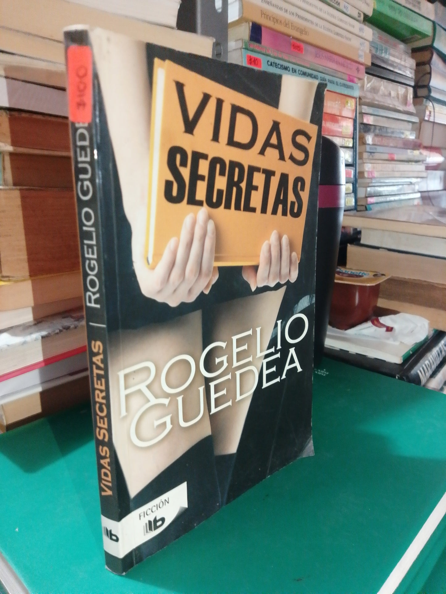 VIDAS SECRETAS POR ROGELIO GUEDEA USADO NOVELA JUAREZ