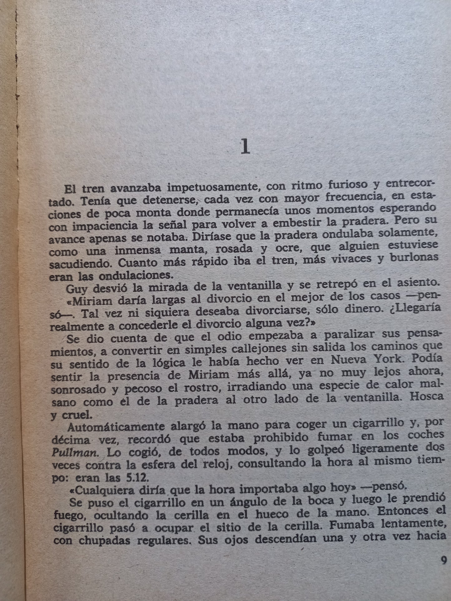 EXTRAÑOS EN UN TREN POR PATRICIA HIGHSMITH USADO NOVELA JUÁREZ