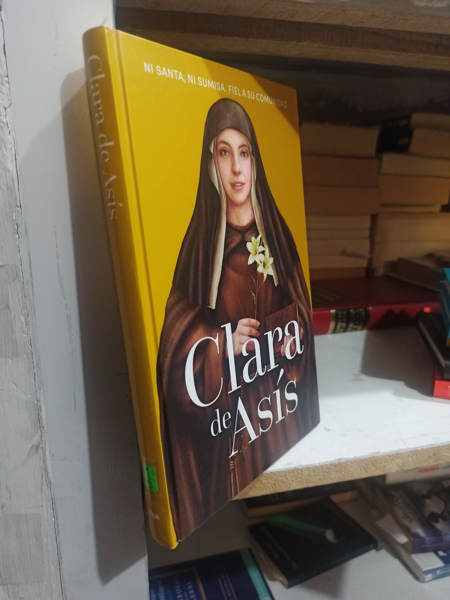 CLARA DE ASIS POR EDITORIAL RBA USADO HISTORIA JUÁREZ