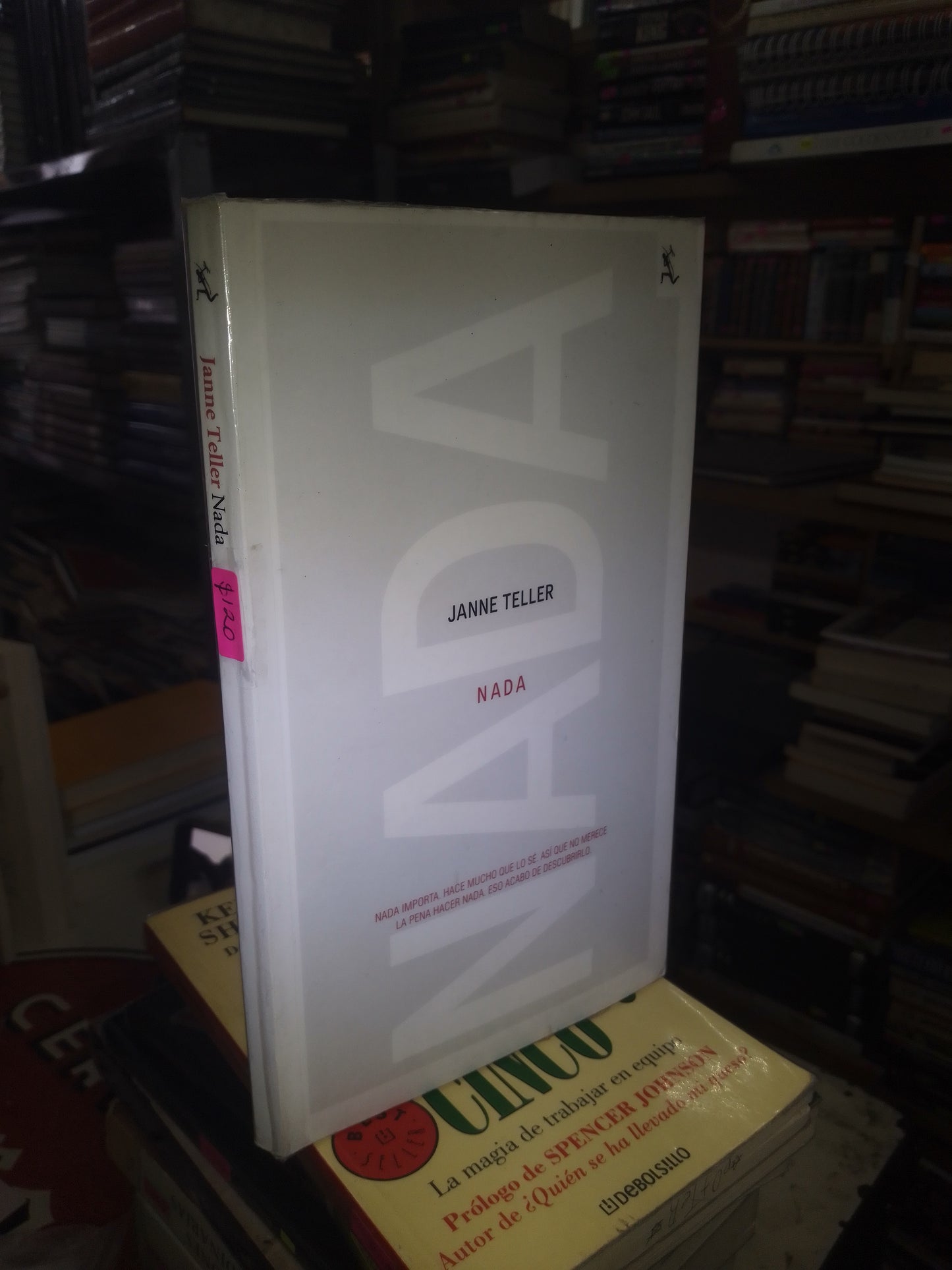 NADA POR JANNE TELLER USADO NOVELA LITERARIO 207