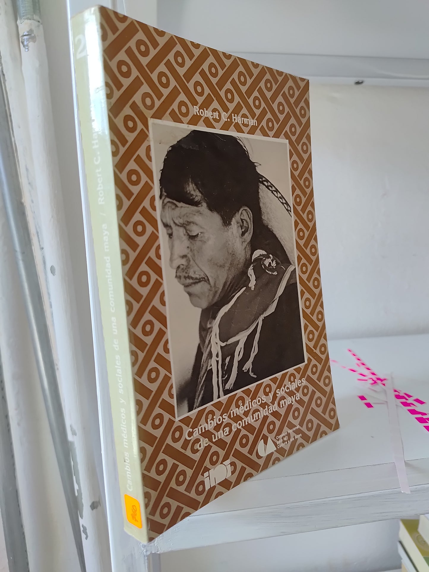 CAMBIOS MEDICOS Y SOCIALES DE UNA COMUNIDAD MAYA POR ROBERT C. HARMAN USADO SOCIOLOGIA JUAREZ 515