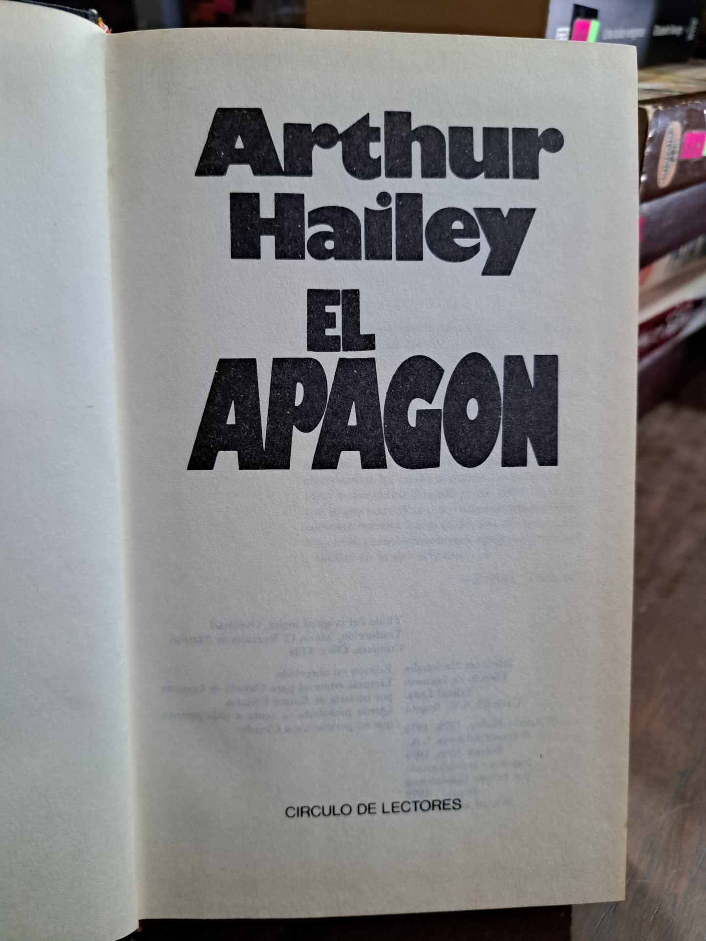 EL APAGON ARTHUR HAILEY USADO NOVELA ALDAMA