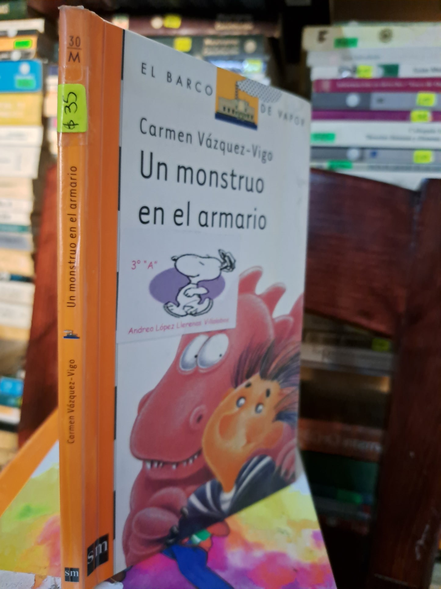 UN MONSTRUO EN EL ARMARIO CARMEN VÁZQUEZ-VIGO USADO INFANTIL LITERARIO 207