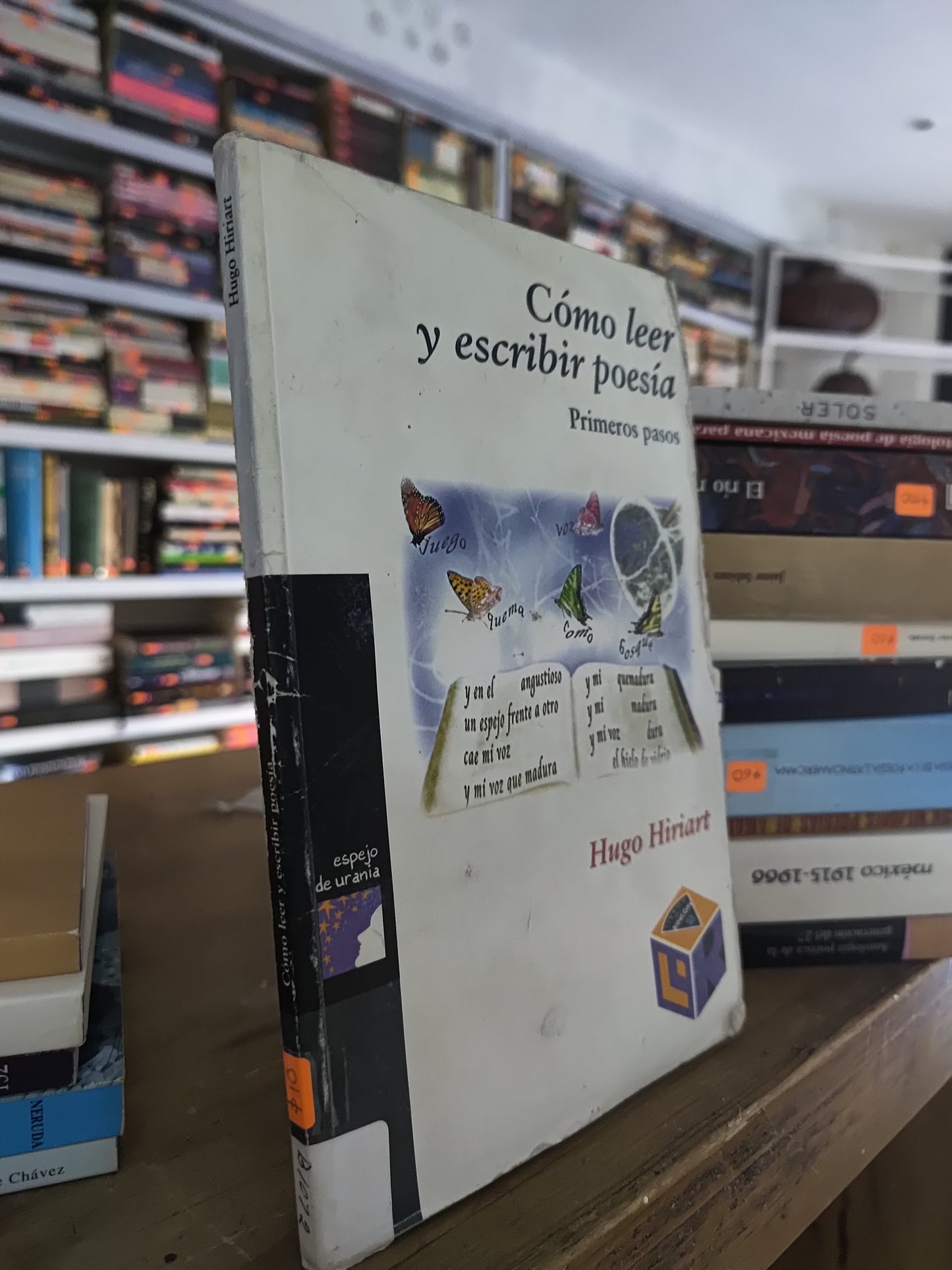 COMO LEER Y ESCRIBIR POESIA POR HUGO HIRIART USADO POESIA JUAREZ 515