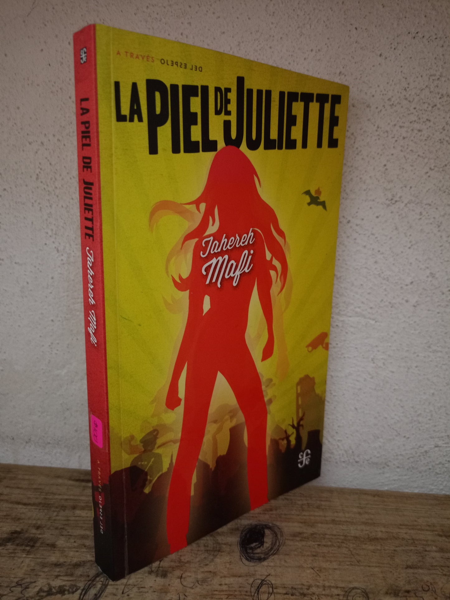 LA PIEL DE JULIETTE POR TAHEREH MAFI E USADA NOVELA LITERARIO 305
