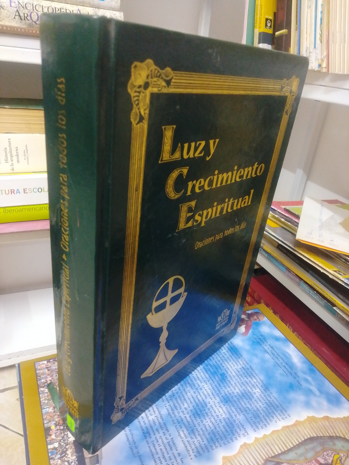 LUZ Y CRECIMIENTO ESPIRITUAL, ORACIONES PARA TODOS LOS DIAS, DAVID FRANCISCO VELAZQUEZ, USADO, RELIGION, JUAREZ 515