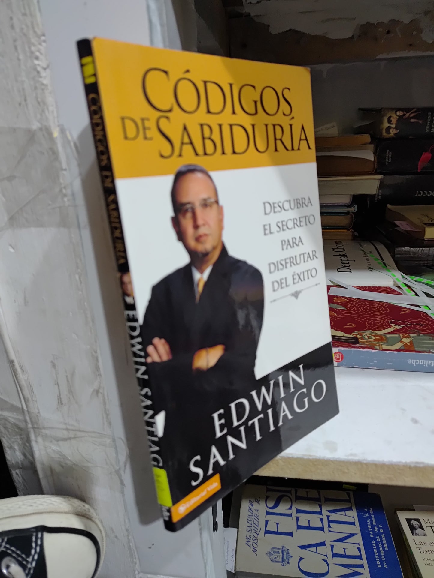 CODIGOS DE SABIDURIA POR EDWIN SANTIAGO USADO SUP PERSONAL JUAREZ