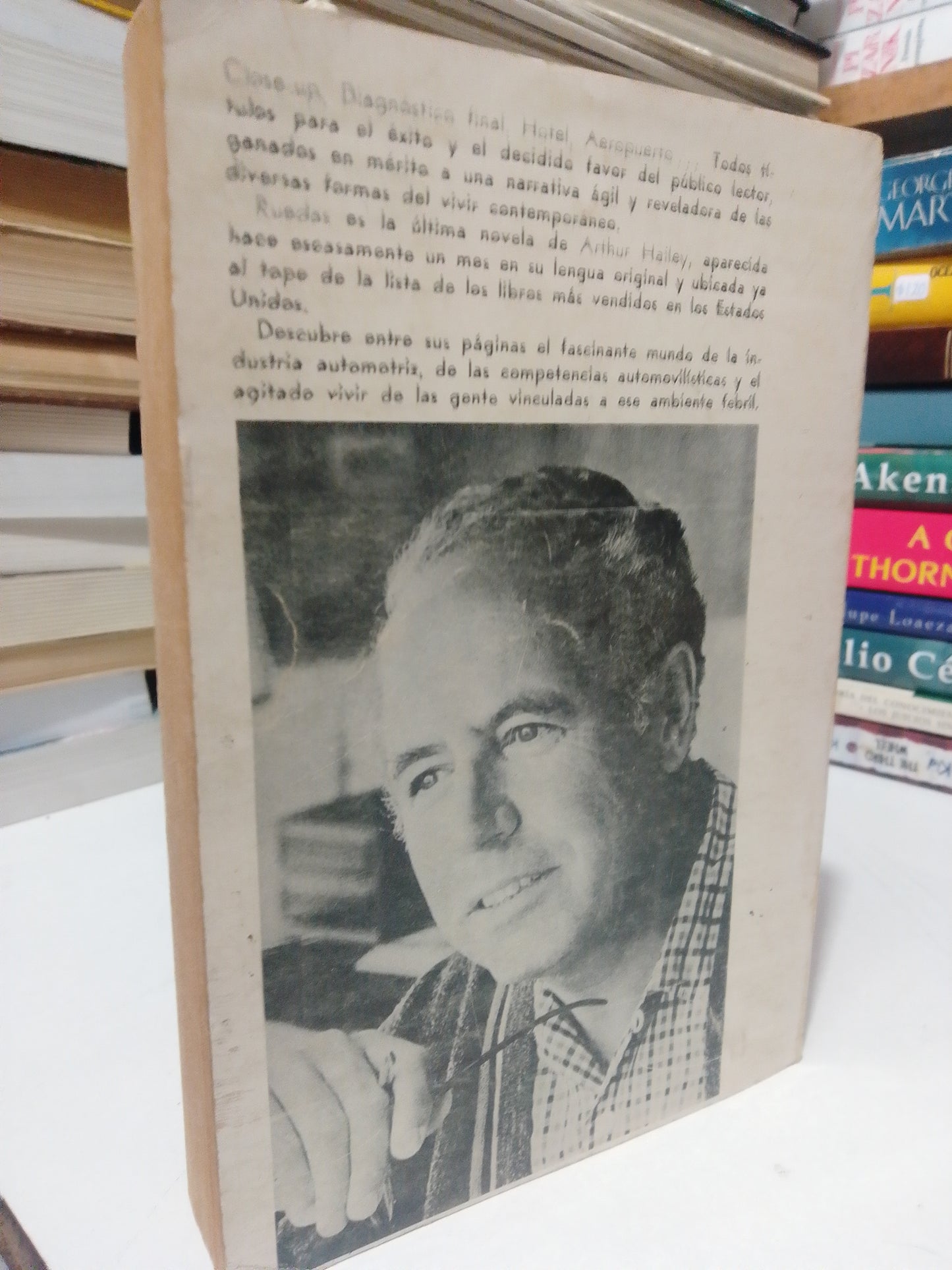 RUEDAS POR ARTHUR HAILEY USADO NOVELA JUÁREZ