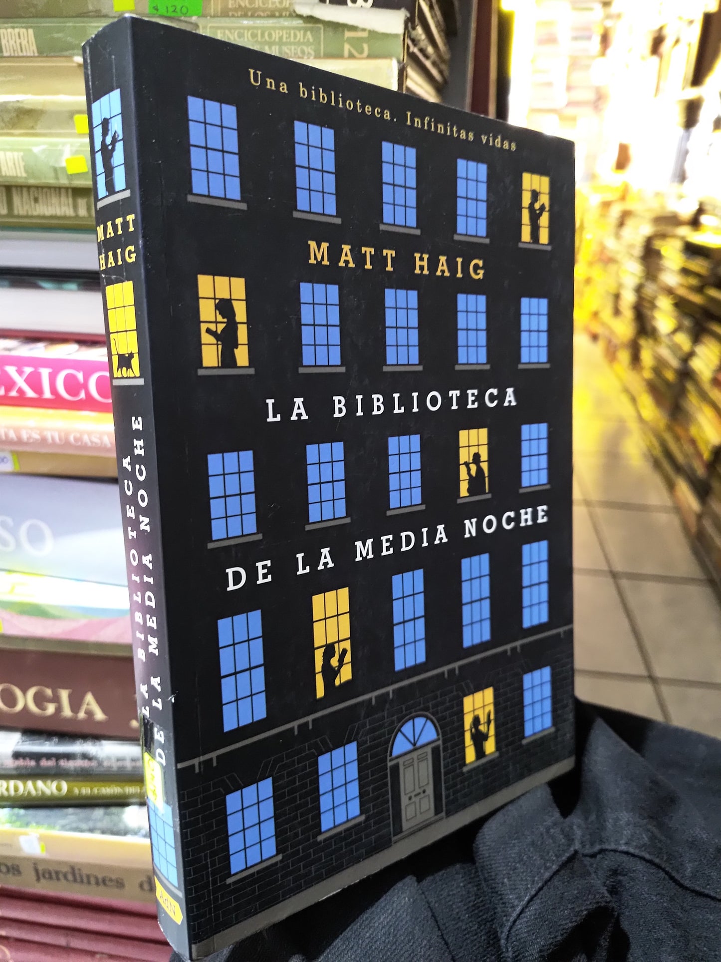 LA BIBLIOTECA DE LA MEDIA NOCHE POR MATT HAIG USADO NOVELAS JUAREZ 515