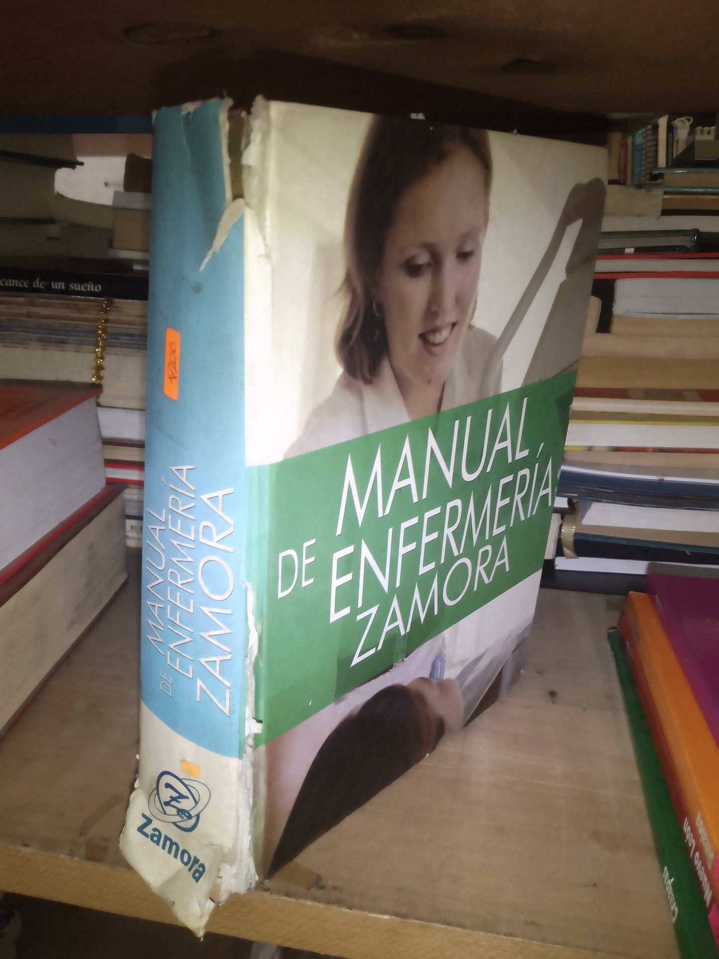 MANUAL DE ENFERMERÍA POR  ZAMORA USADO MEDICINA LITERARIO 207
