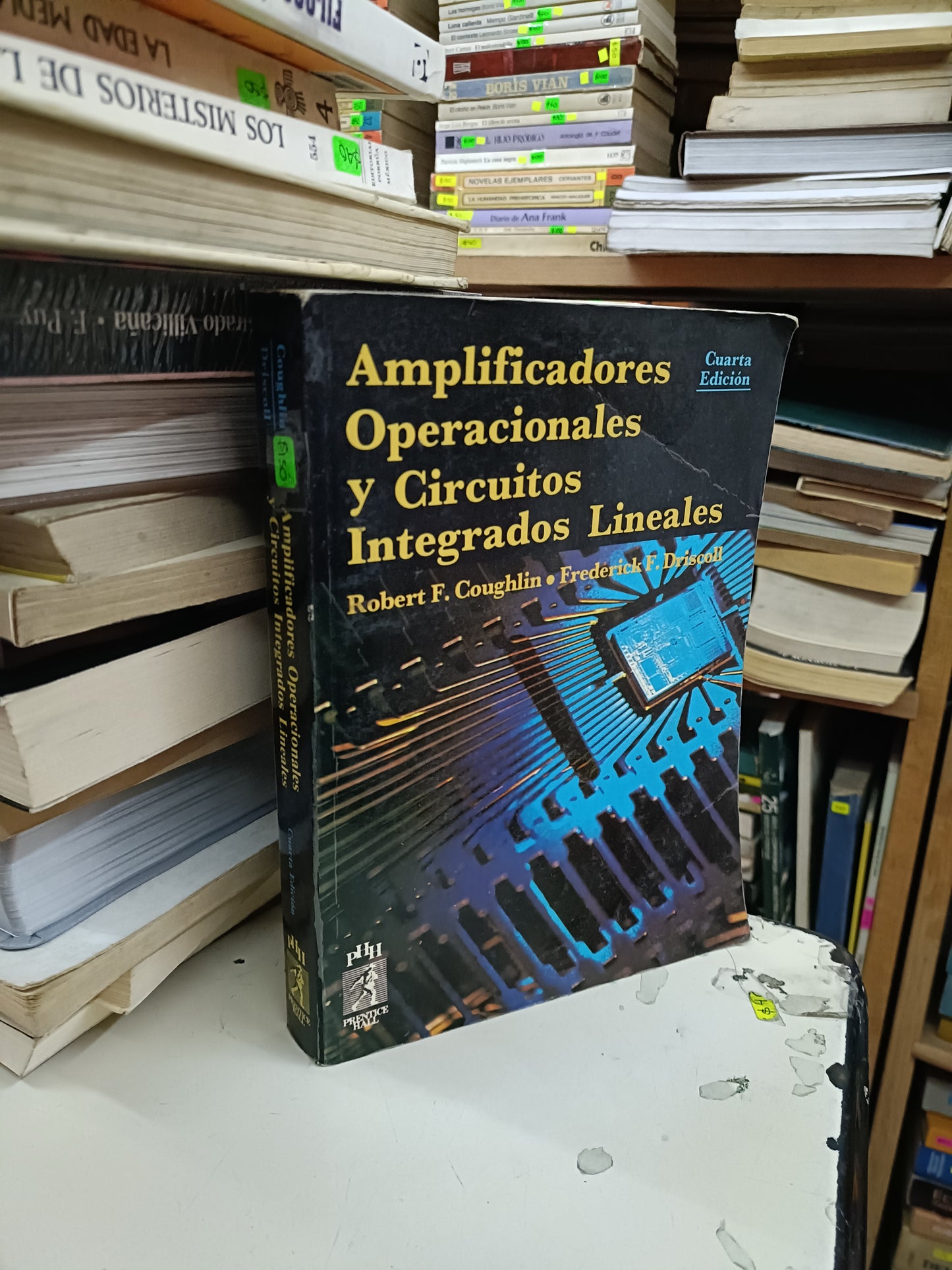 AMPLIFICADORES OPERACIONALES Y CIRCUITOS INTEGRADOS LINEALES POR COUGHLIN Y DRISCOLL USADO MATEMÁTICAS LITERARIO 207