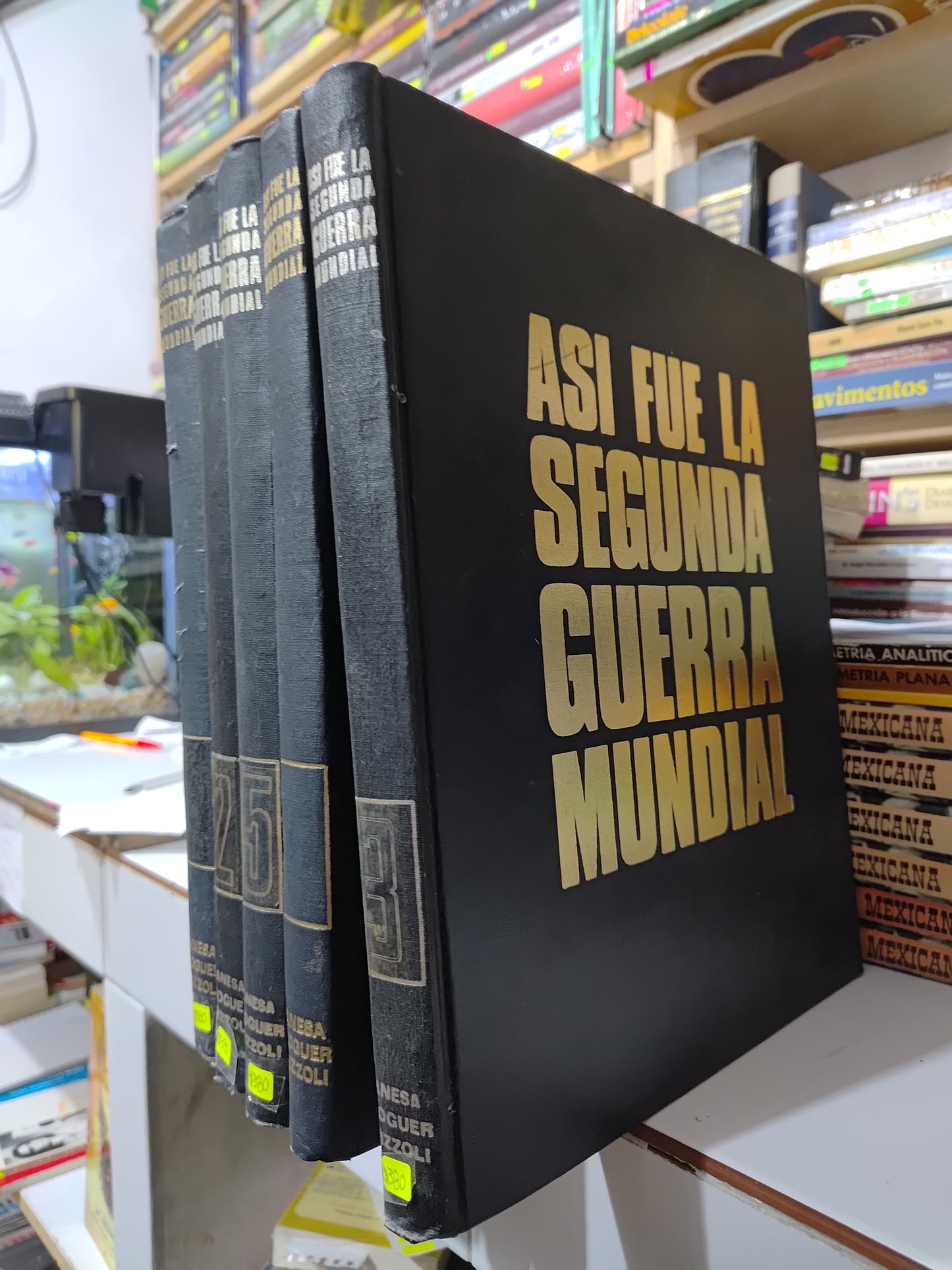 ASI FUE LA SEGUNDA GUERRA MUNDIAL POR VARIOS AUTORES USADO HISTORIA JUAREZ 507 TOMOS DEL 1 AL 5