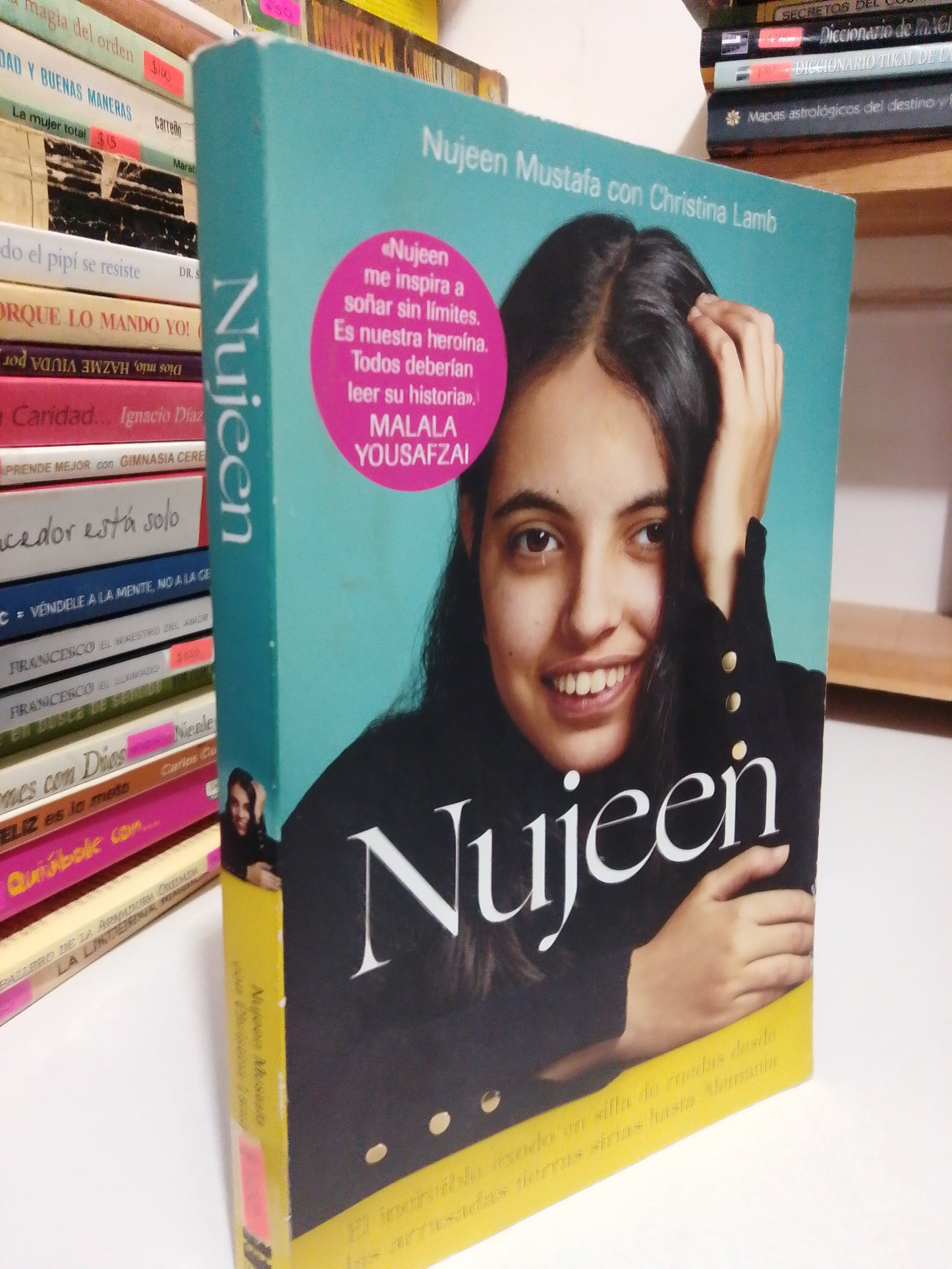 NUJEEN POR NUJEEN MUSTAFA USADO NOVELA JUÁREZ