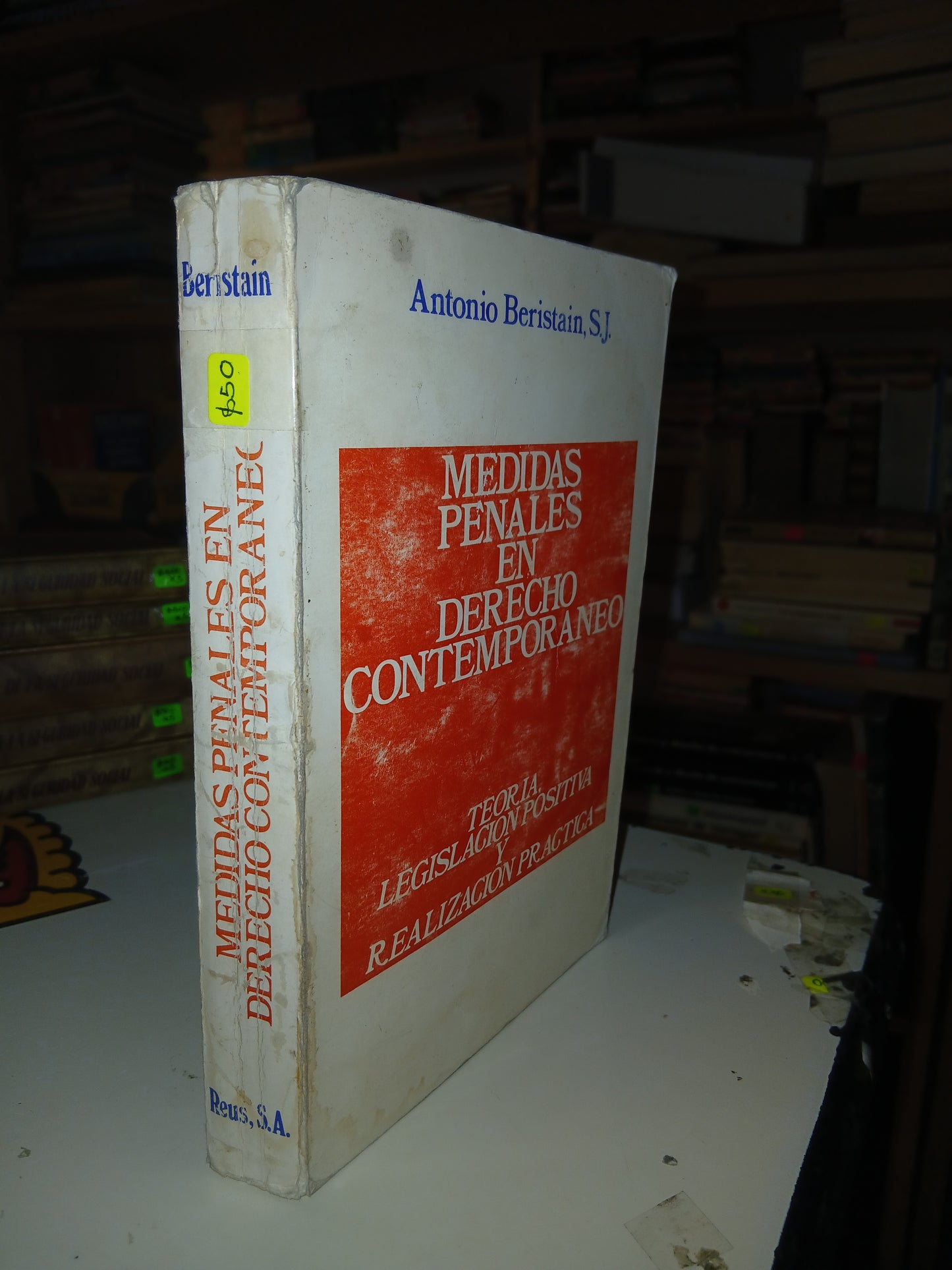 MEDIDAS PENALES EN DERECHO CONTEMPORÁNEO   POR ANTONIO BERISTAIN USADO DERECHO LITERARIO 207