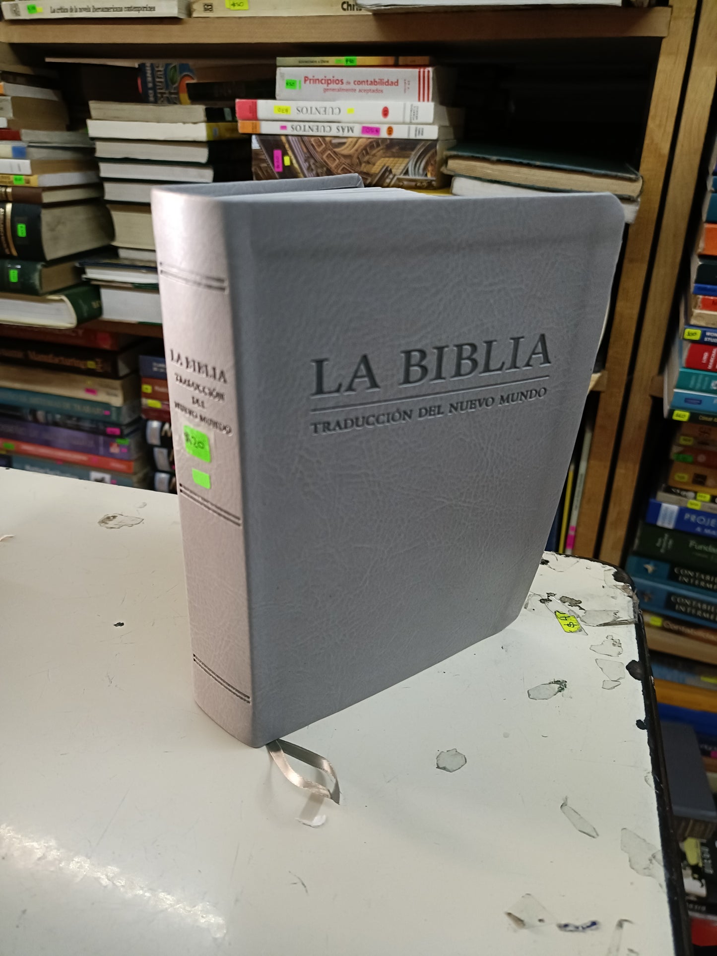 LA BIBLIA TRADUCCIÓN DEL NUEVO MUNDO USADO RELIGIÓN LITERARIO 207