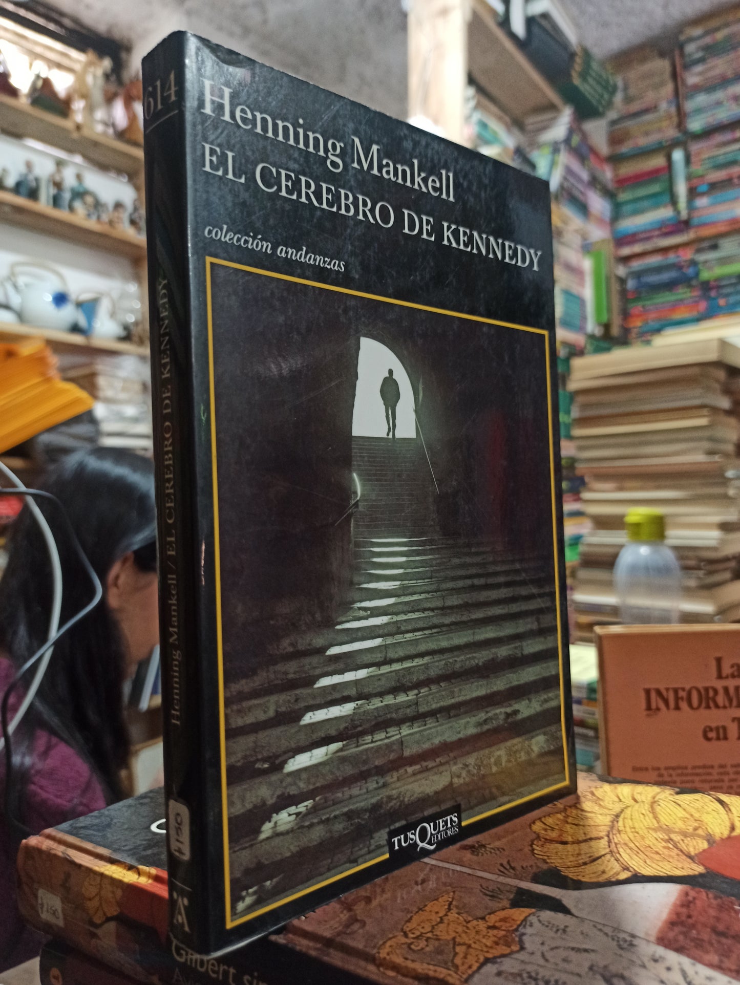EL CEREBRO DE KENNEDY POR HENNING MANKELL USADO NOVELAS ALDAMA