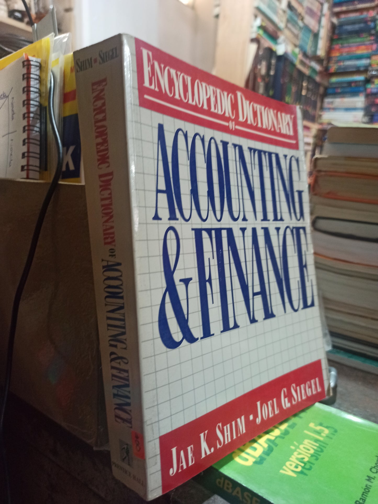 ACCOUNTING AND FINANCE POR JAE K. SHIM USADO IDIOMAS ALDAMA