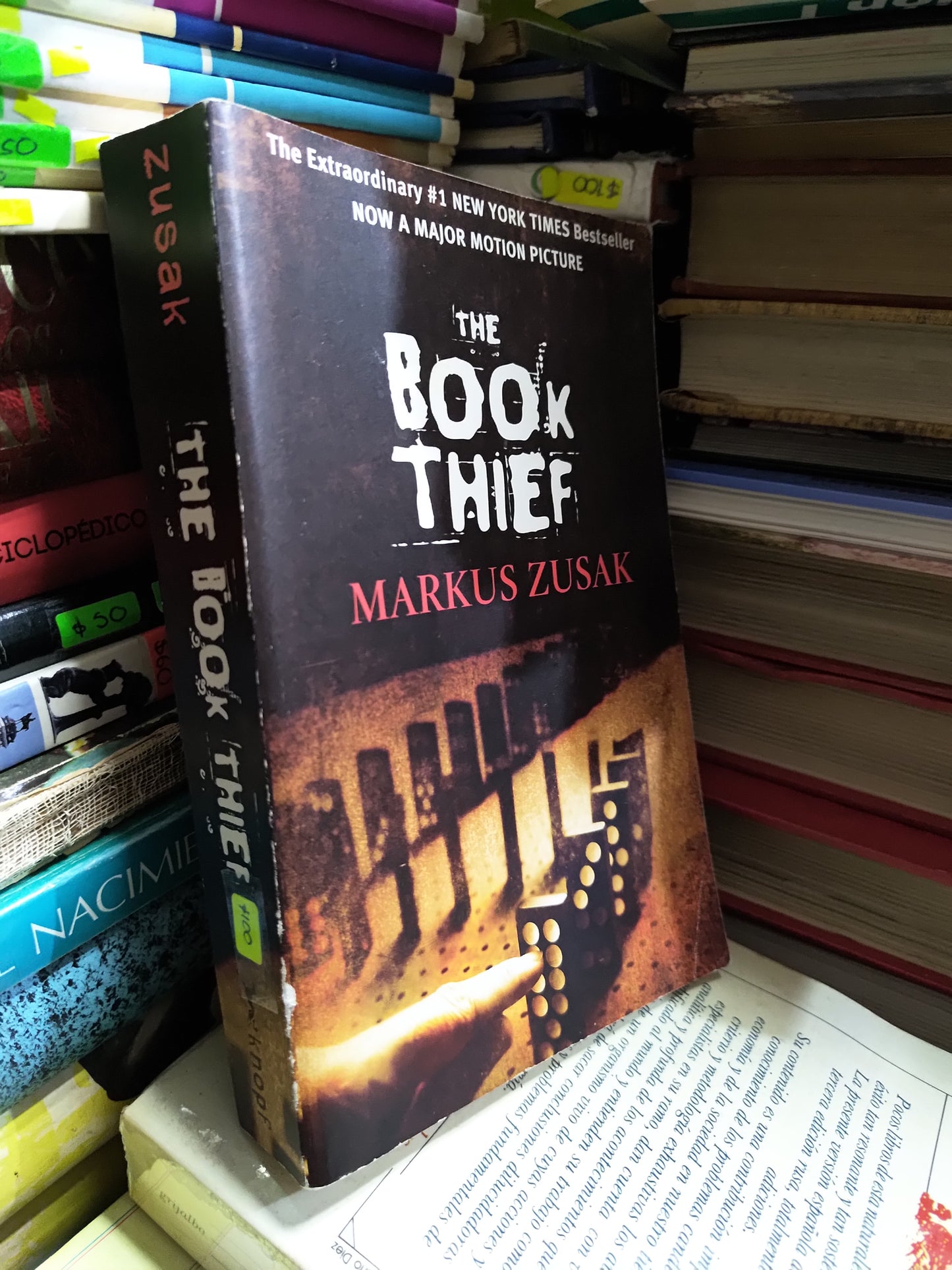THE BOOK THIEF POR MARKUS ZUSAK USADO IDIOMAS JUAREZ 507