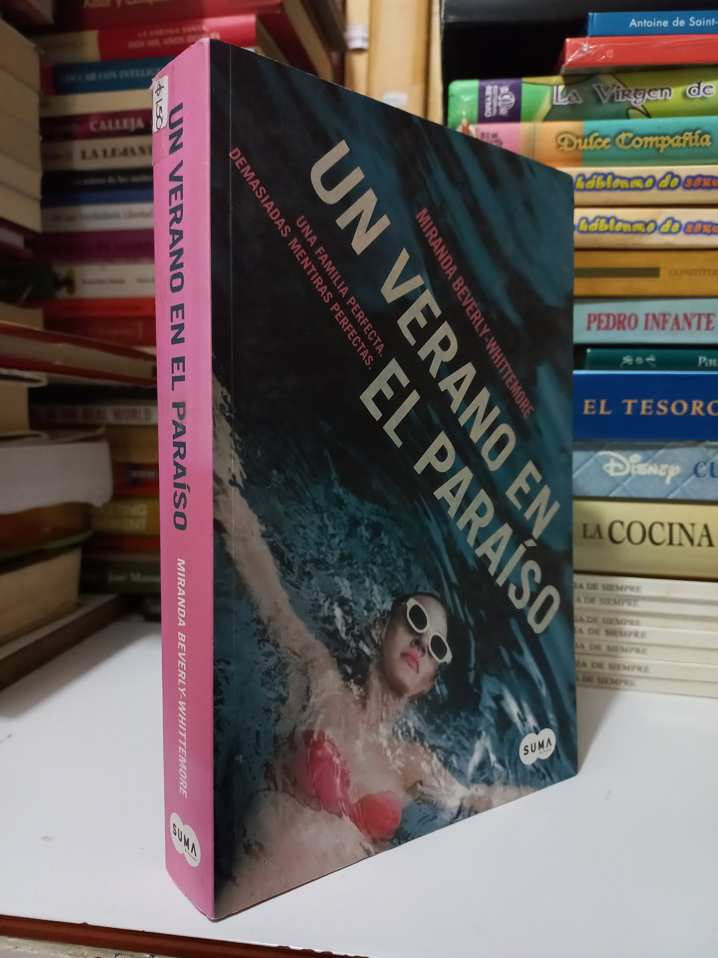 UN VERANO EN EL PARAÍSO POR MIRANDA BEVERLY-WHITTEMORE USADO NOVELA JUÁREZ
