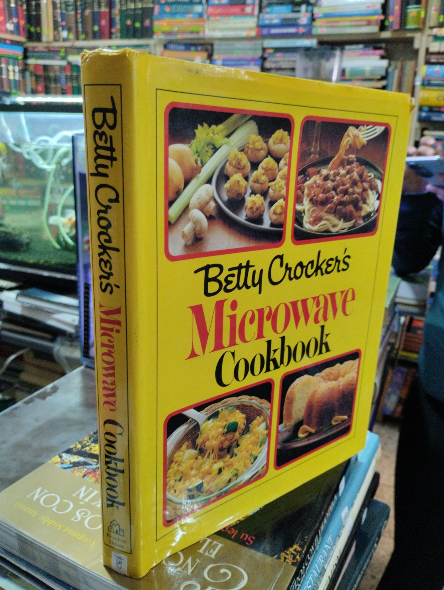 MICROWAVE COOKBOOK POR BETTY CROCKER'S USADO COCINA ALDAMA
