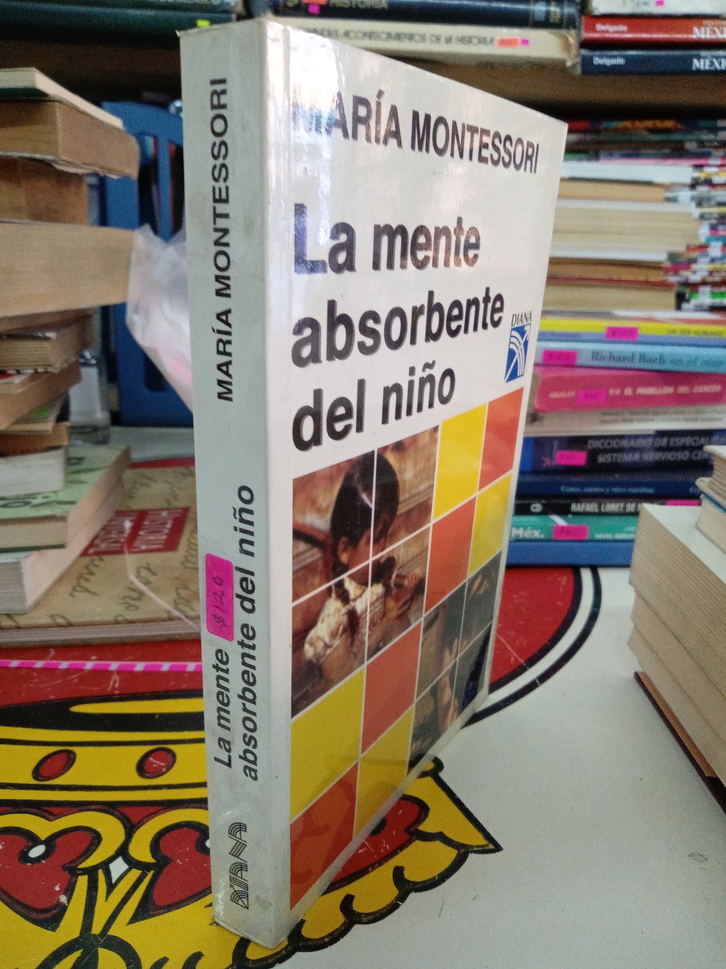 LA MENTE ABSORBENTE DEL NIÑO POR MARIA MONTESSORI USADO PSICOLOGÍA LITERARIO 207