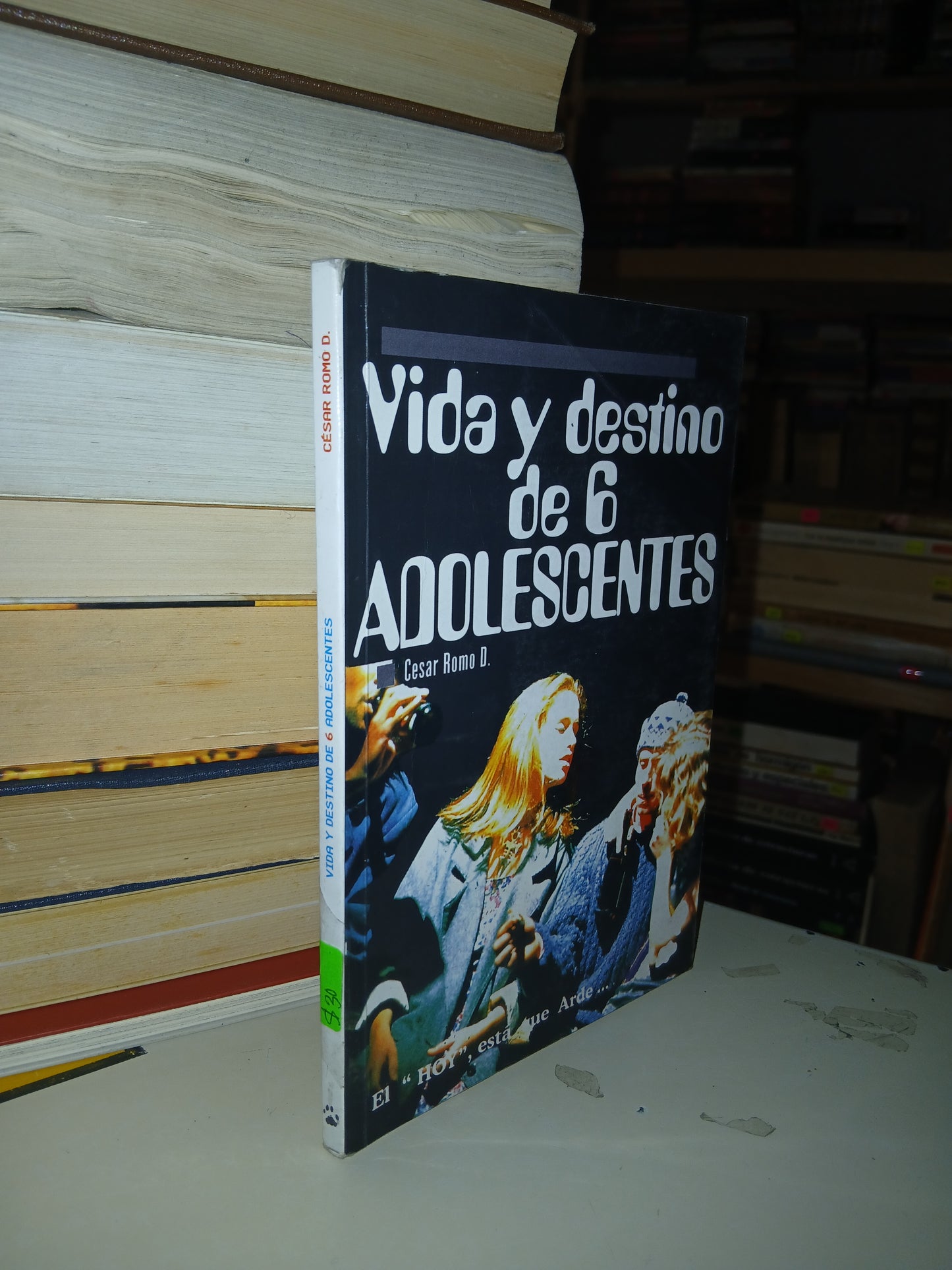 VIDA Y DESTINO DE 6 ADOLESCENTES POR CESAR ROMO D. USADO NOVELA LITERARIO 207