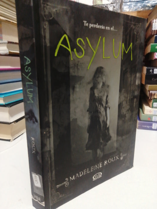 ASYLUM POR MADELEINE ROUX USADO NOVELA JUÁREZ