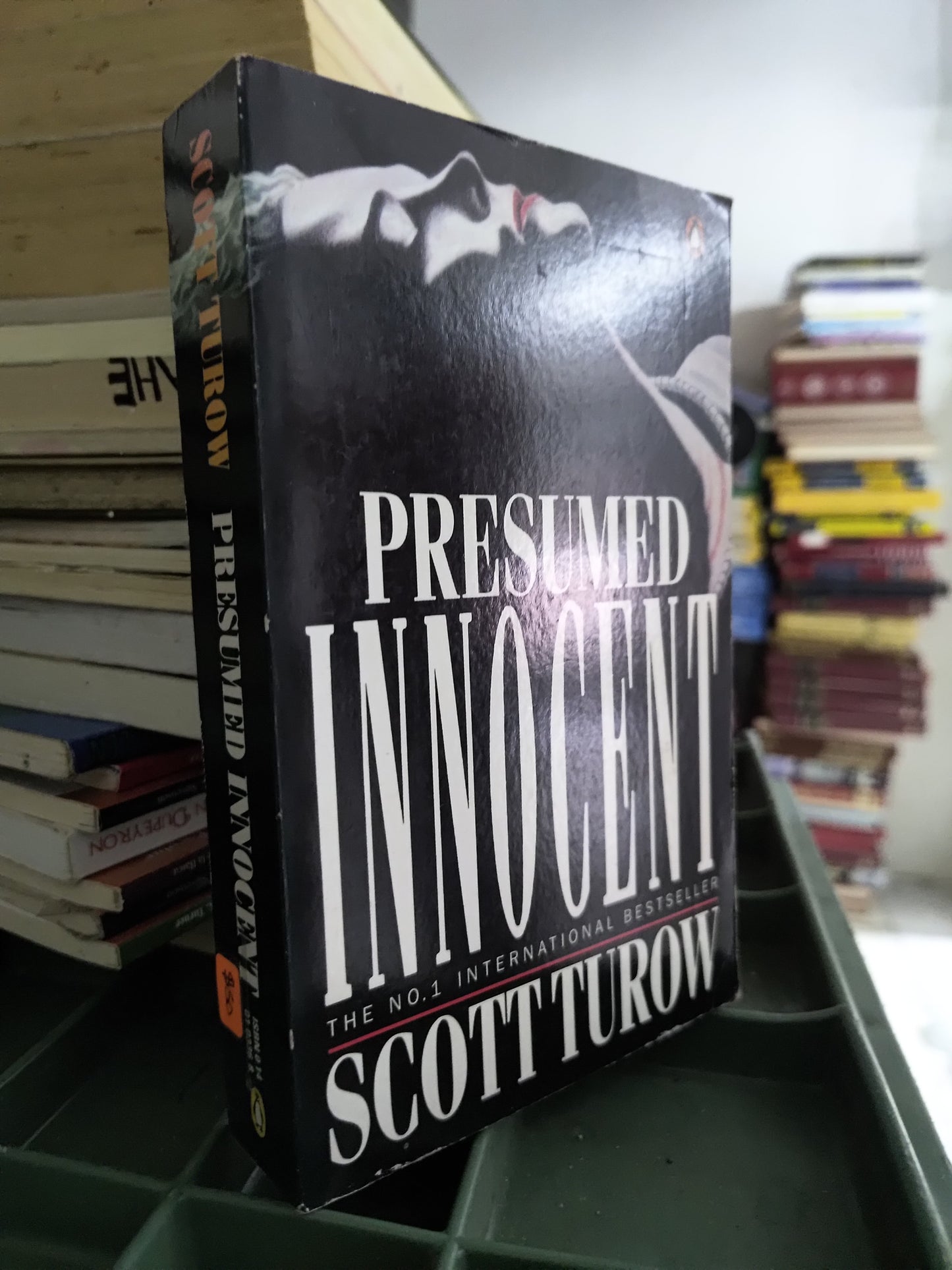 PRESUMED INNOCENT POR SCOTT TUROW USADO IDIOMAS JUAREZ 515
