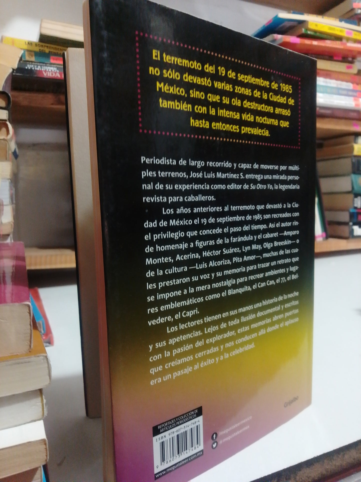 EL DIA QUE CAMBIO LA NOCHE POR JOSE LUIS MARTINEZ USADO NOVELA JUÁREZ