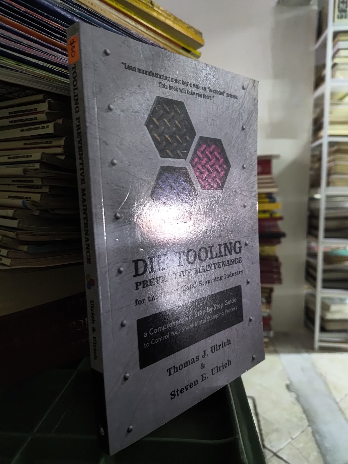 DIE TOOLING POR THOMAS J. ULRICH USADO IDIOMAS JUAREZ 515