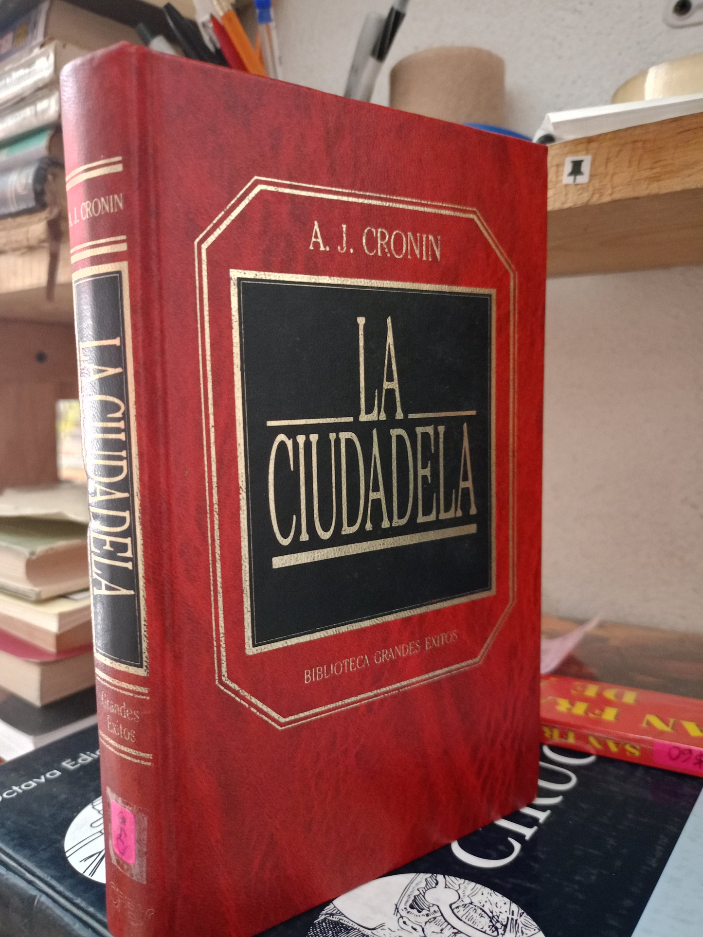 LA CIUDADELA POR A.J. CRONIN USADO NOVELA LITERARIO 305