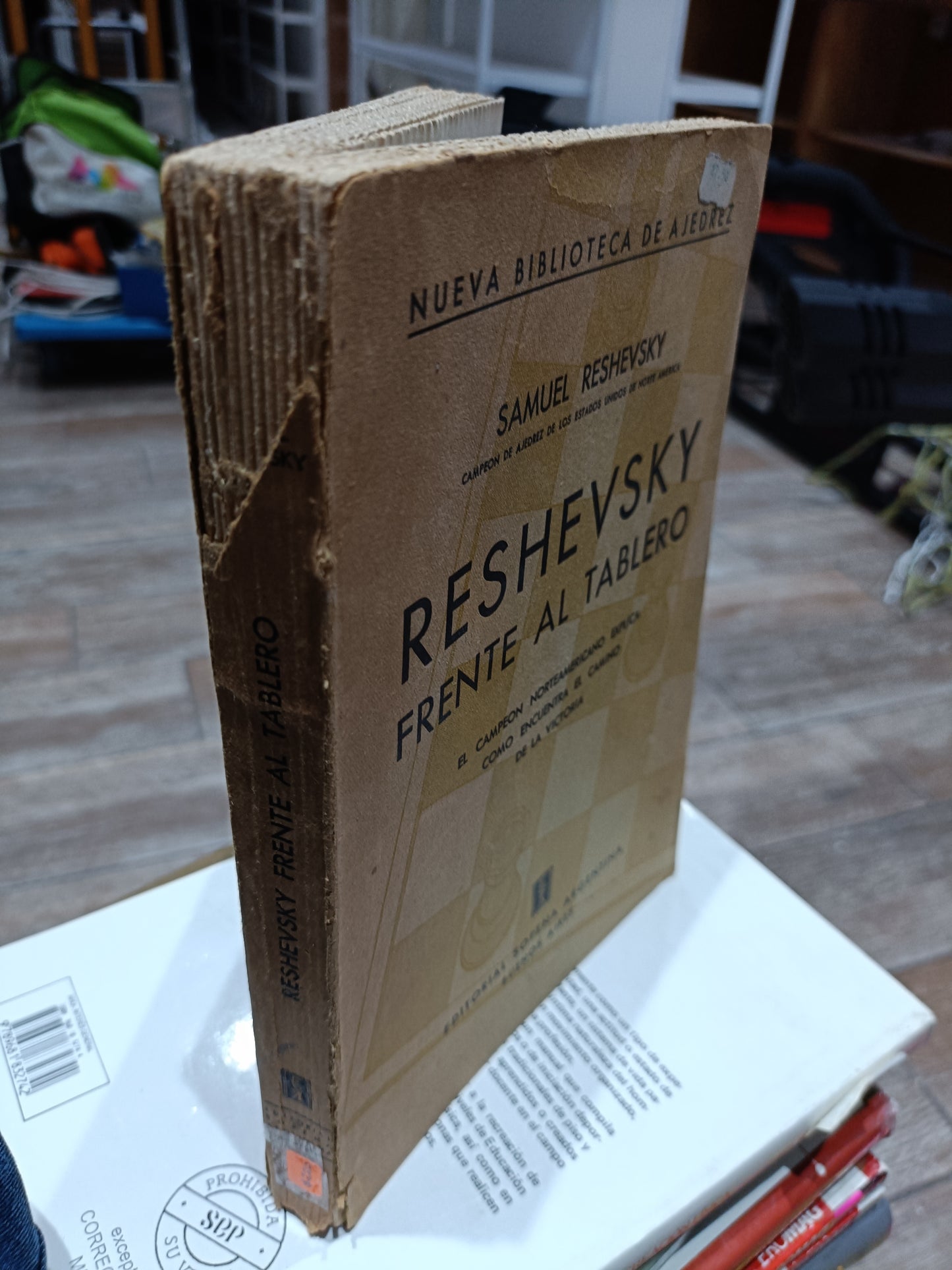 RESHEVSKY FRENTE AL TABLERO POR SAMUEL RESHEVSKY USADO DEPORTES JUAREZ 515