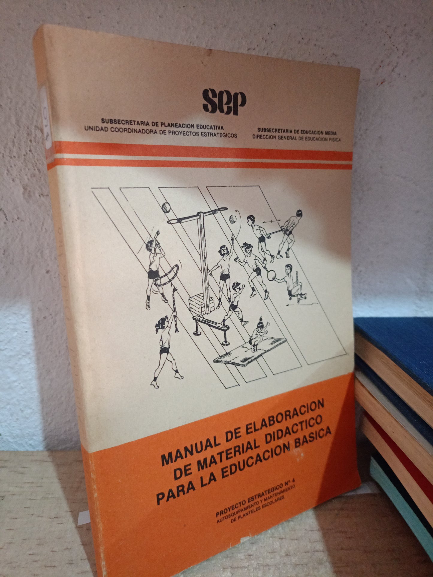 MANUAL DE ELABORACION DE MATERIAL DIDACTICO PARA LA EDUCACIÓN BASICA USADO DEPORTES LITERARIO 305
