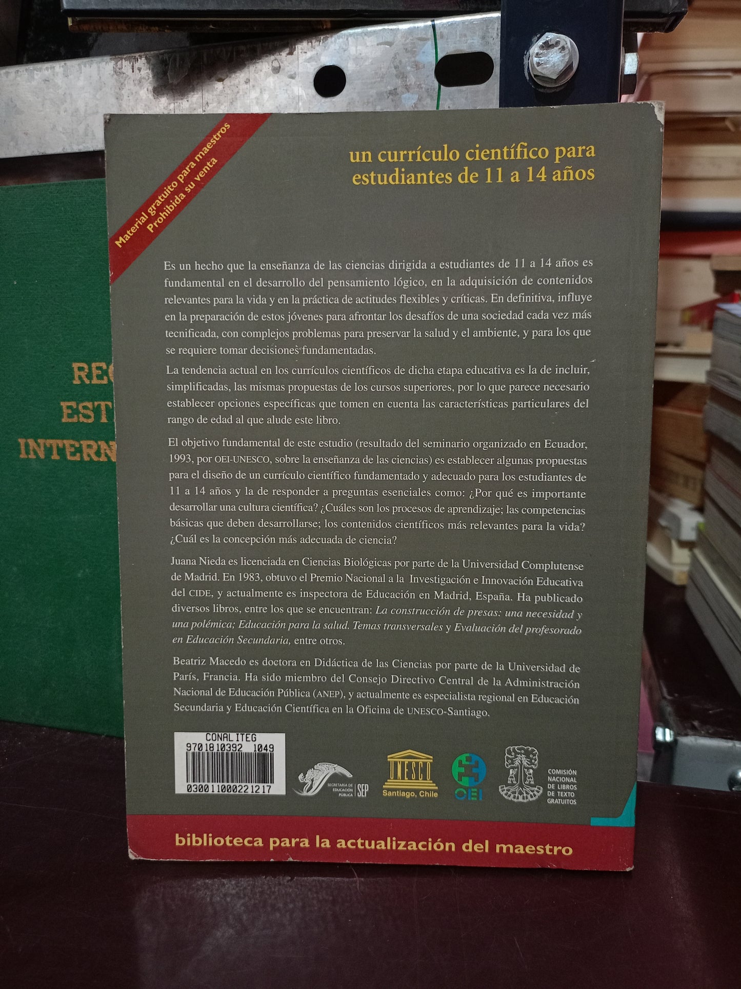 UN CURRÍCULO CIENTÍFICO PARA ESTUDIANTES DE 11 A 14 AÑOS POR JUANA NIEDA Y BEATRIZ MACEDO USADO EDUCACIÓN LITERARIO 305