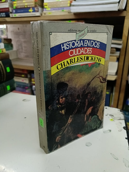 HISTORIA EN DOS CIUDADES POR CHARLES DICKENS USADO NOVELA LITERARIO 207