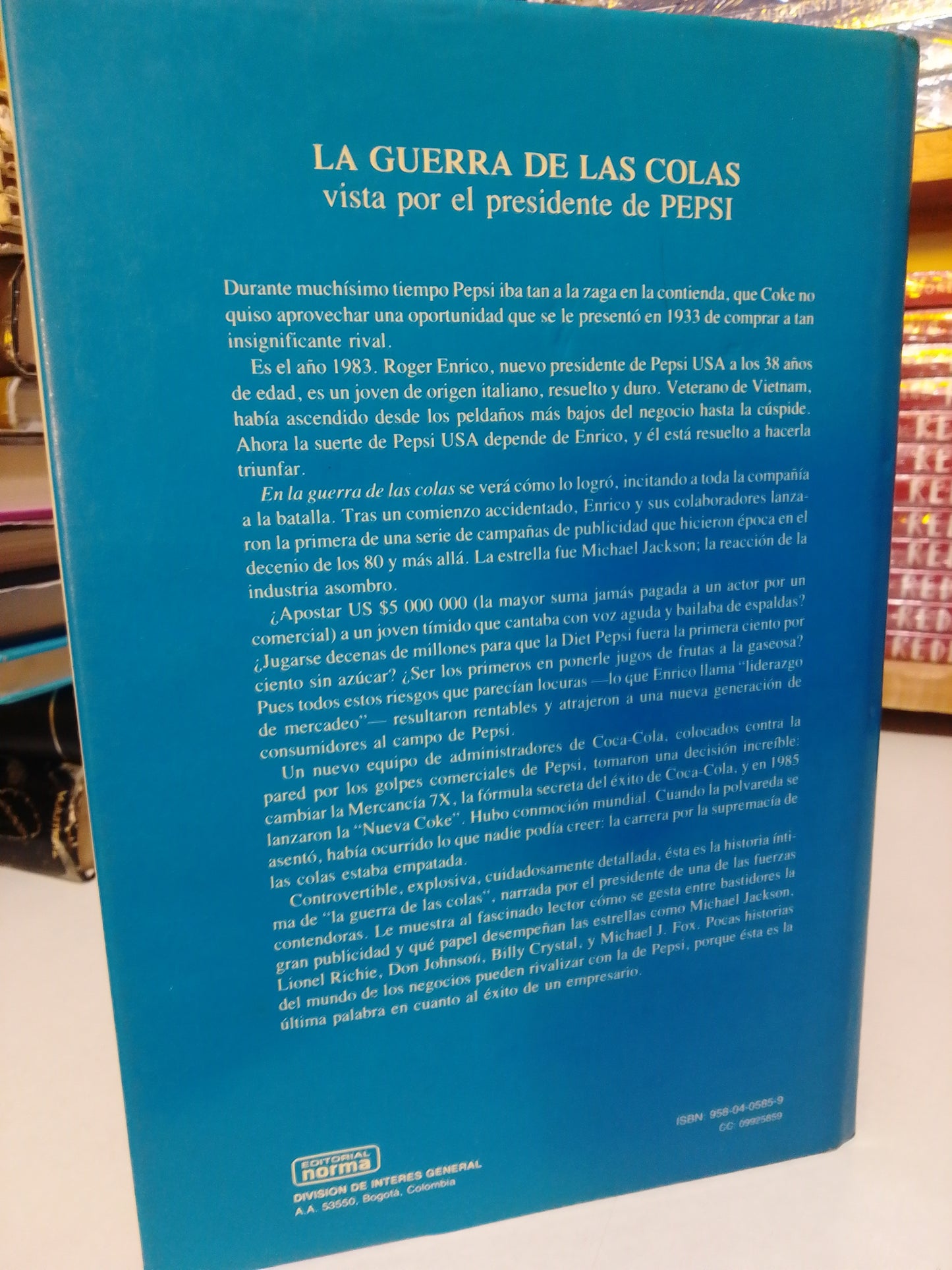 LA GUERRA DE LAS COLAS POR ROGER ENRICO USADO HISTORIA JUAREZ