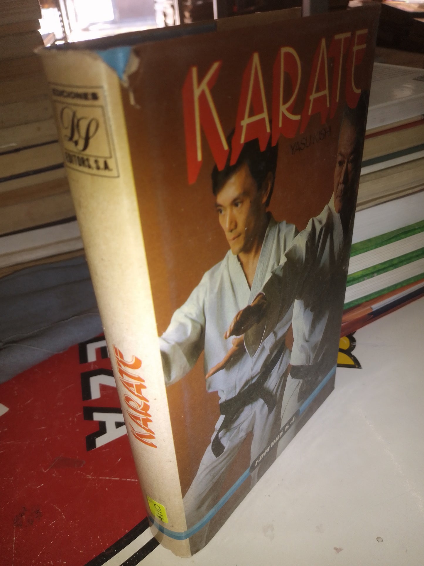KARATE POR YASU KISHI USADO DEPORTES LITERARIO 207
