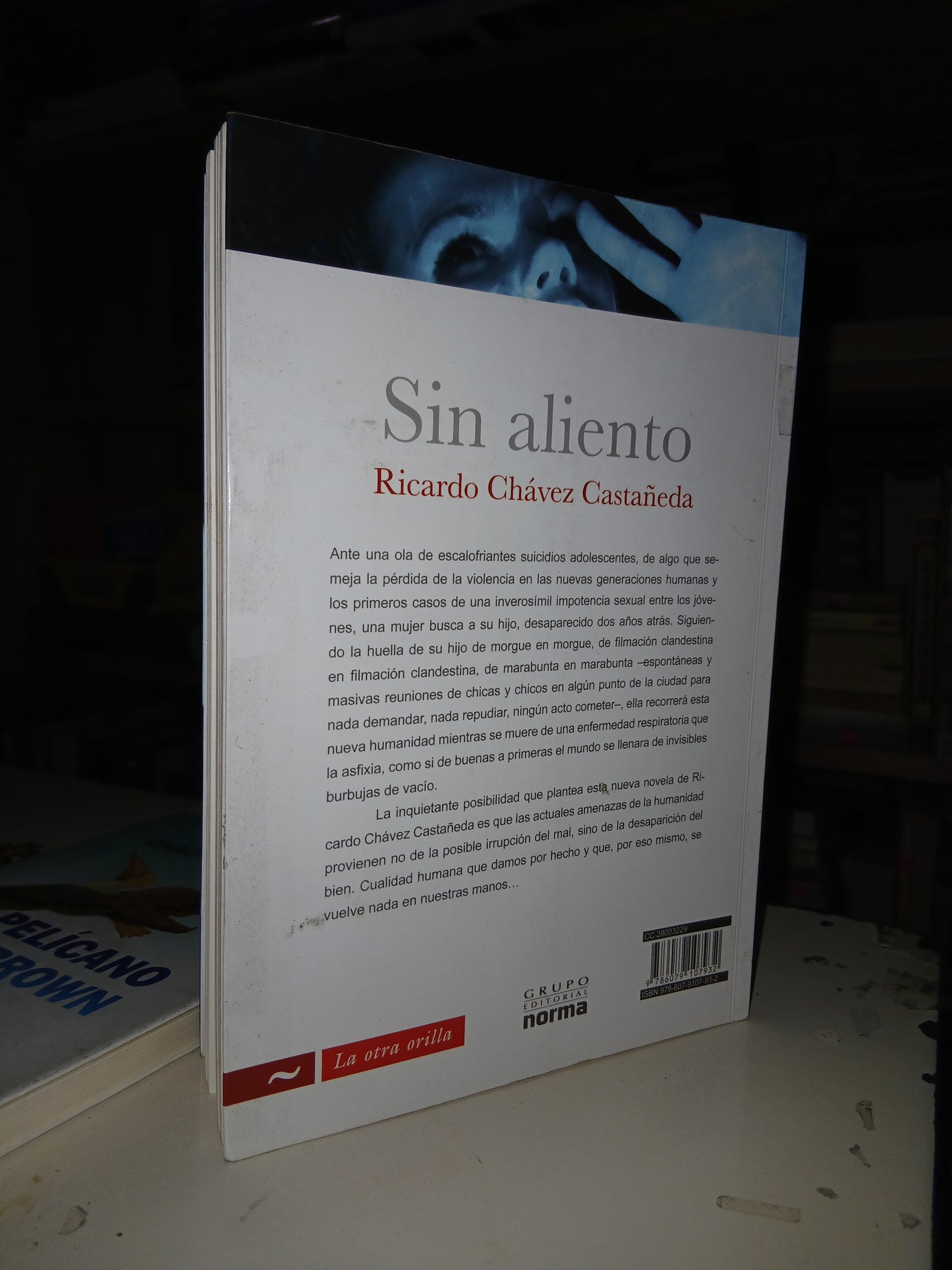SIN ALIENTO POR RICARDO CHÁVEZ CASTAÑEDA USADO NOVELA LITERARIO 207