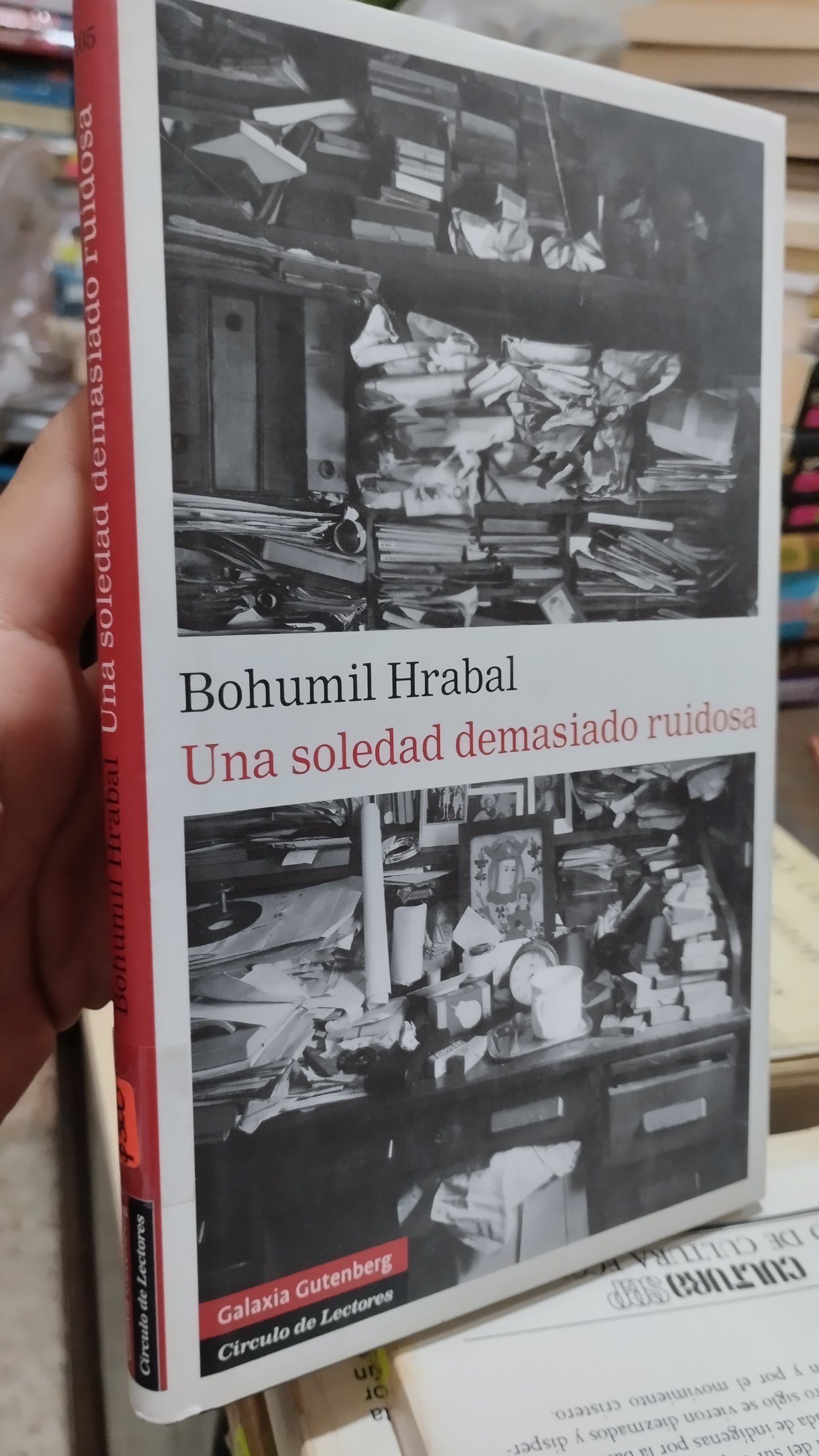 UNA SOLEDAD DEMASIADO RUIDOSA POR BOHUMIL HRABAL LIBRO USADO ANTIGUO ALDAMA