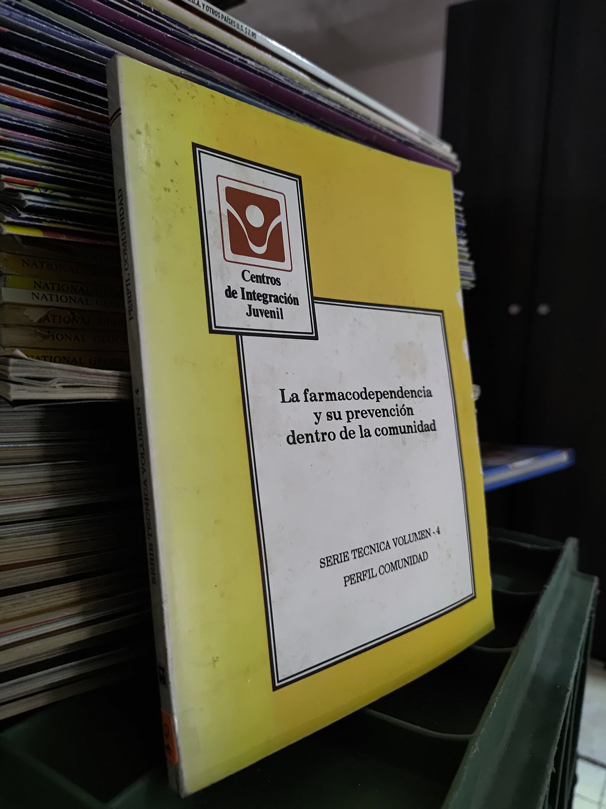 LA FARMACODEPENDENCIA Y SU PREVENCION DENTRO DE LA COMUNIDAD POR EDITORIAL CIJ USADO SALUD JUAREZ 515