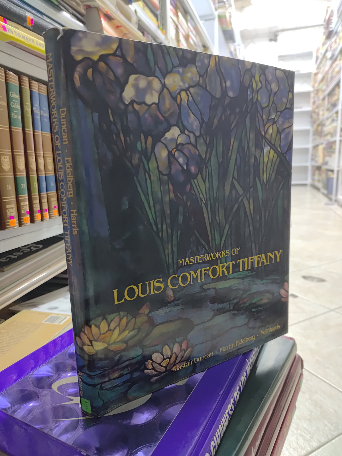 MASTERWORKS OF LOUIS COMFORT TIFFANY POR ALASTAIR USADO ARTES JUAREZ 515