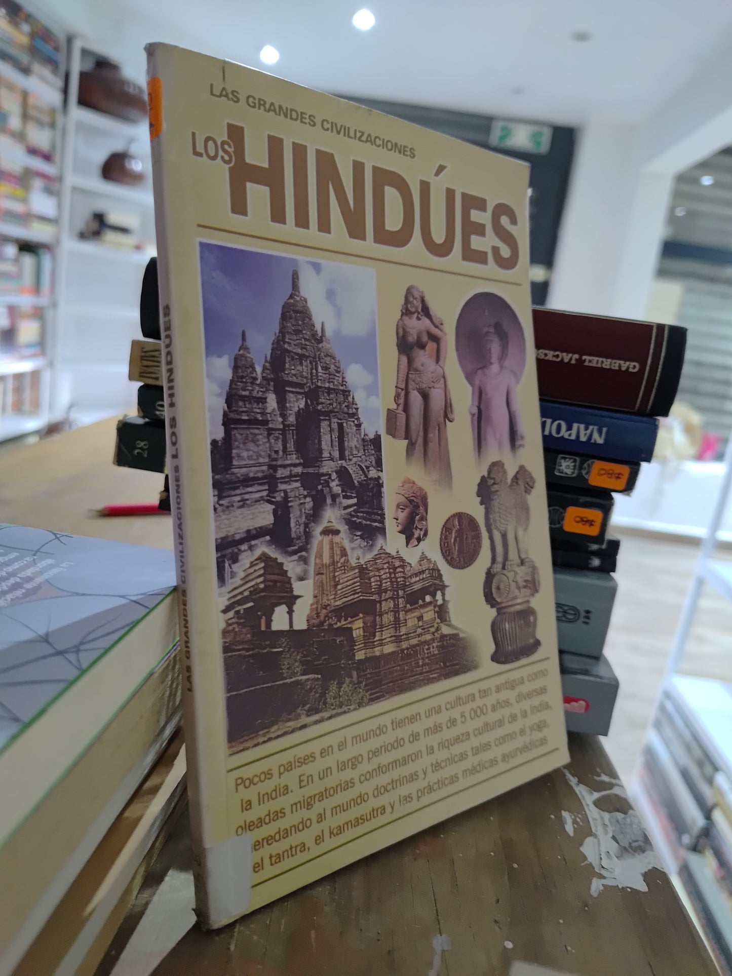 LOS HINDUES POR EDITORIAL VIMAN USADO HISTORIA JUAREZ 515
