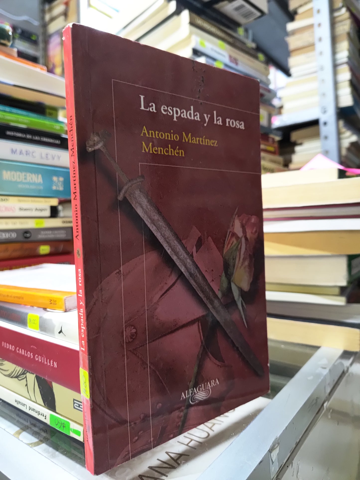 LA ESPADA Y LA ROSA POR ANTONIO MARTINEZ MENCHEN USADO NOVELAS JUAREZ 507