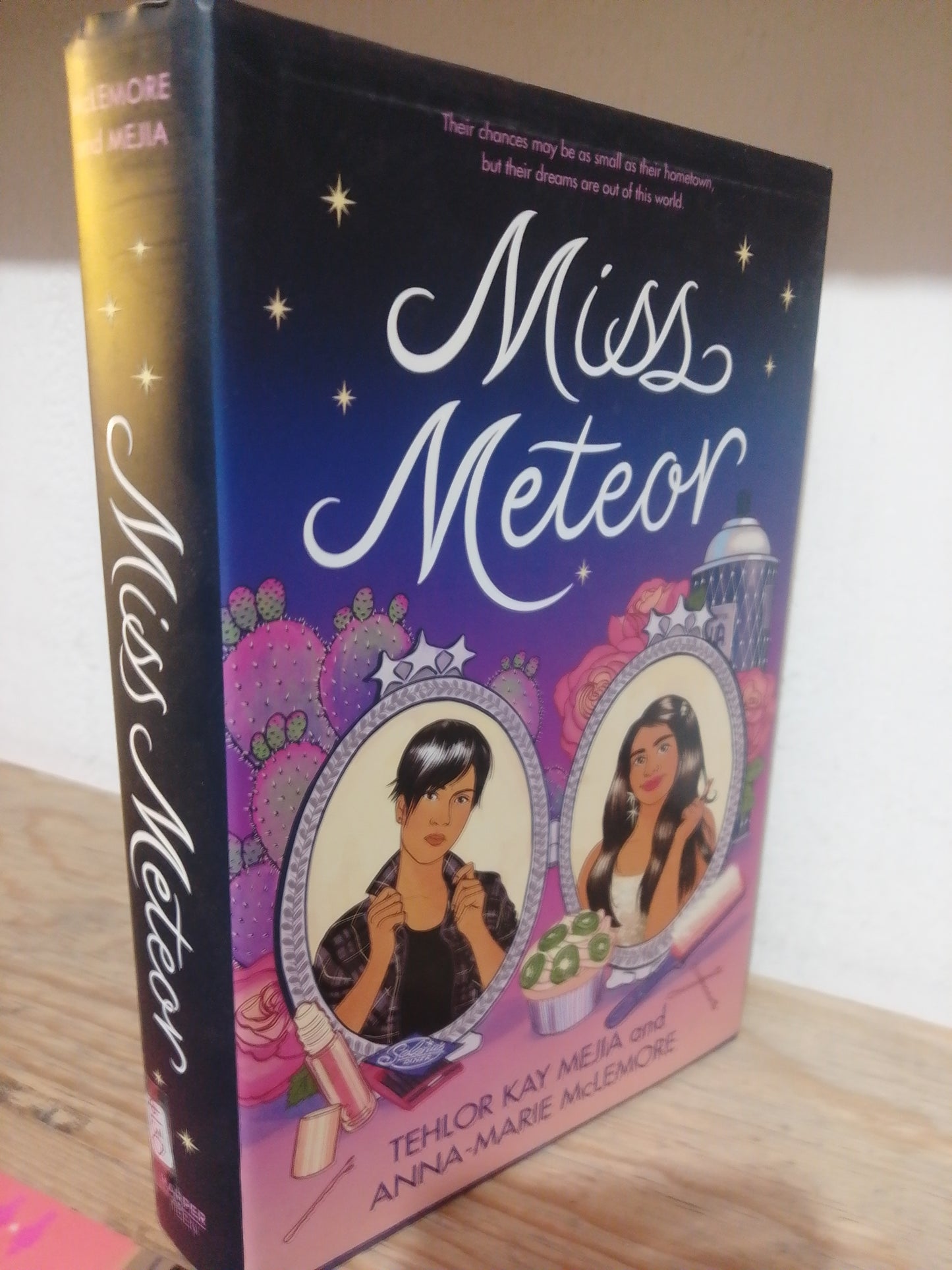MISS METEOR POR TEHLOR KAY MEJIA Y ANNA MARIE MCLEMORE USADO IDIOMAS JUAREZ