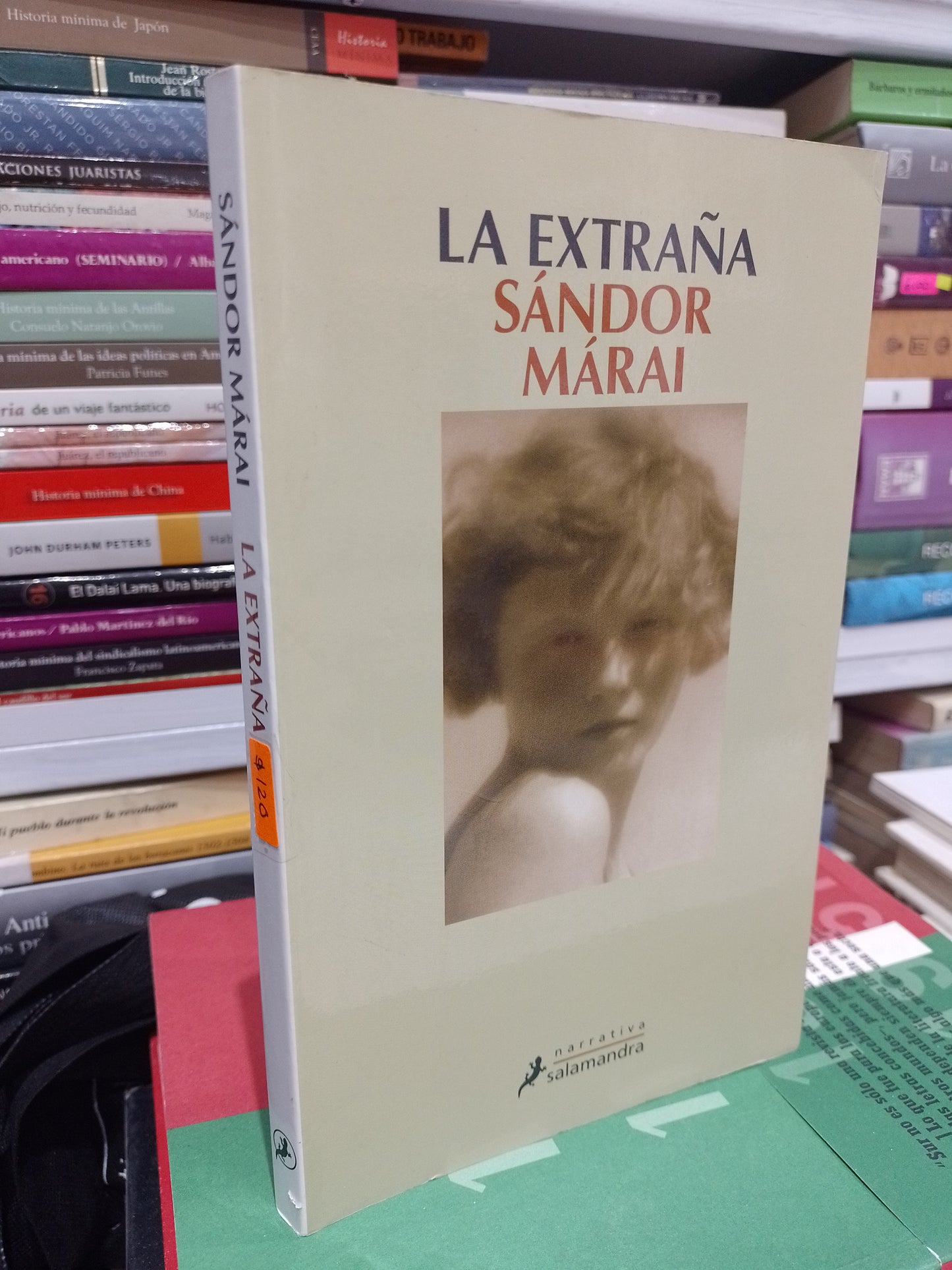 LA EXTRAÑA POR SANDOR MARAI USADO NOVELA JUAREZ 515