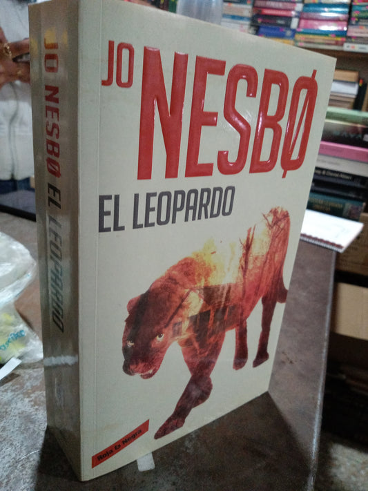 JO NESBO EL LEOPARDO POR NESBO USADO NOVELA ALDAMA